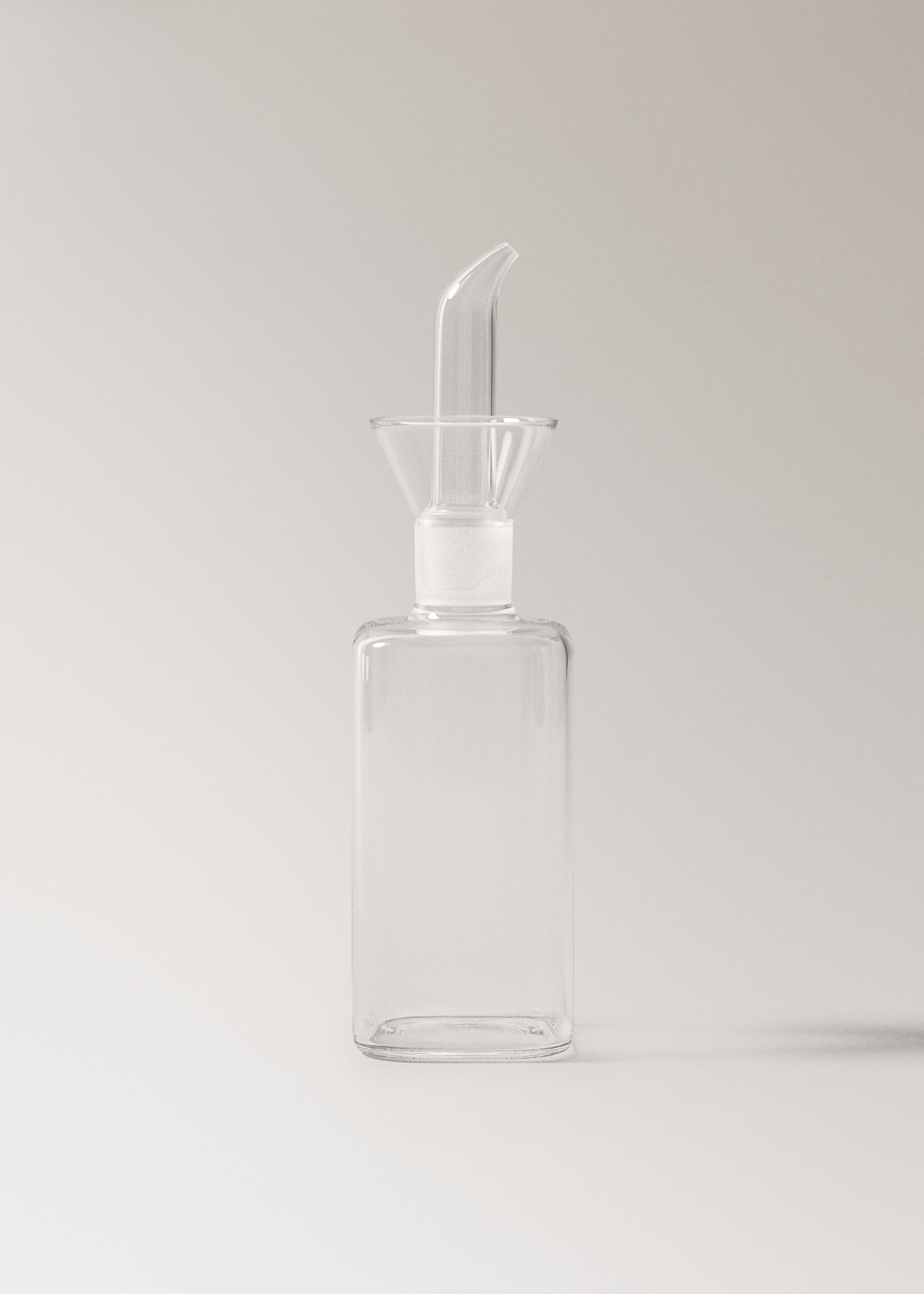 Medium-sized transparent borosilicate oil cruet - Article without model, Off White. Ref: 17094444-00.