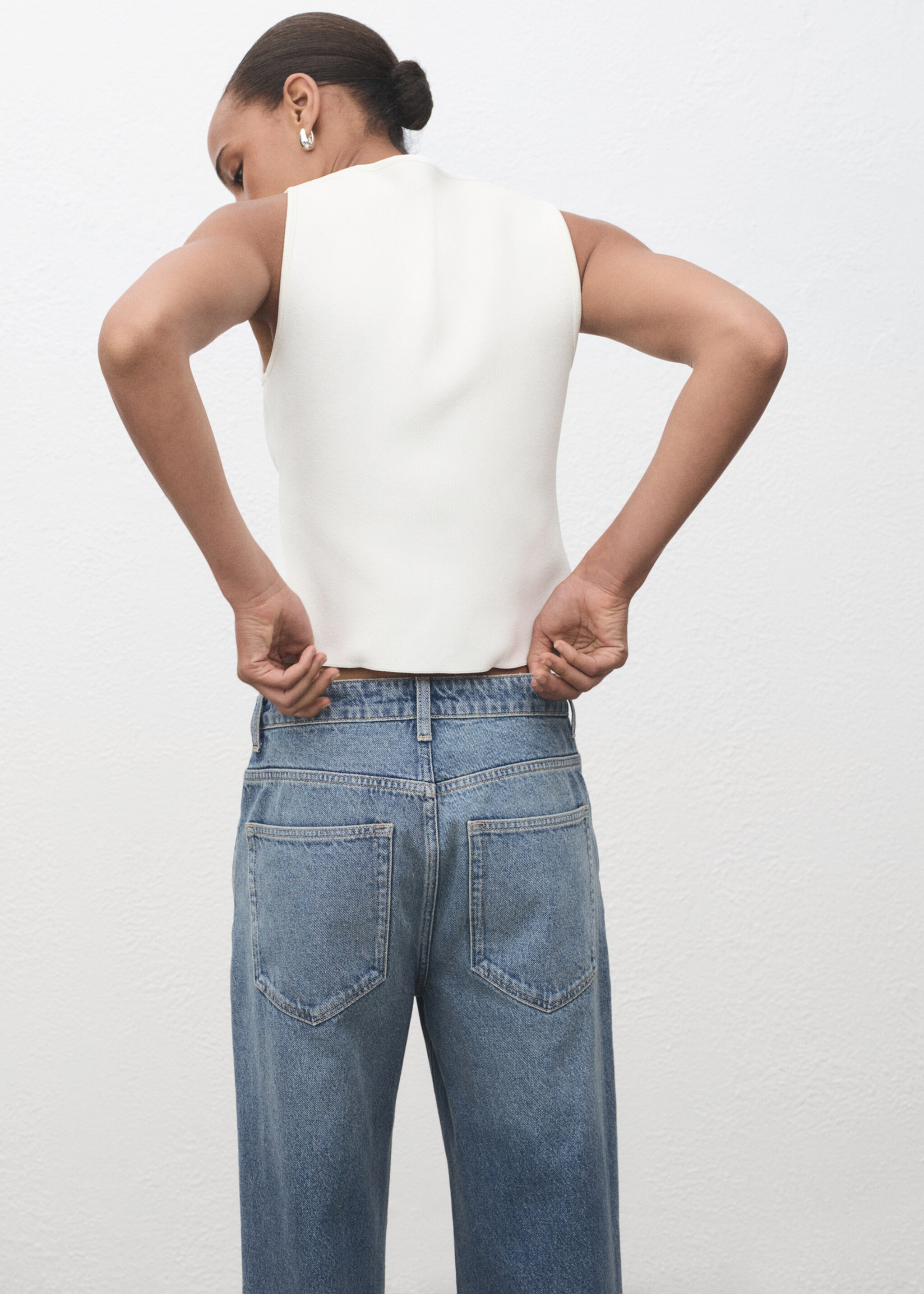 Knitted waistcoat with jewel buttons - Reverse of the article, White. Ref: 17094447-00.