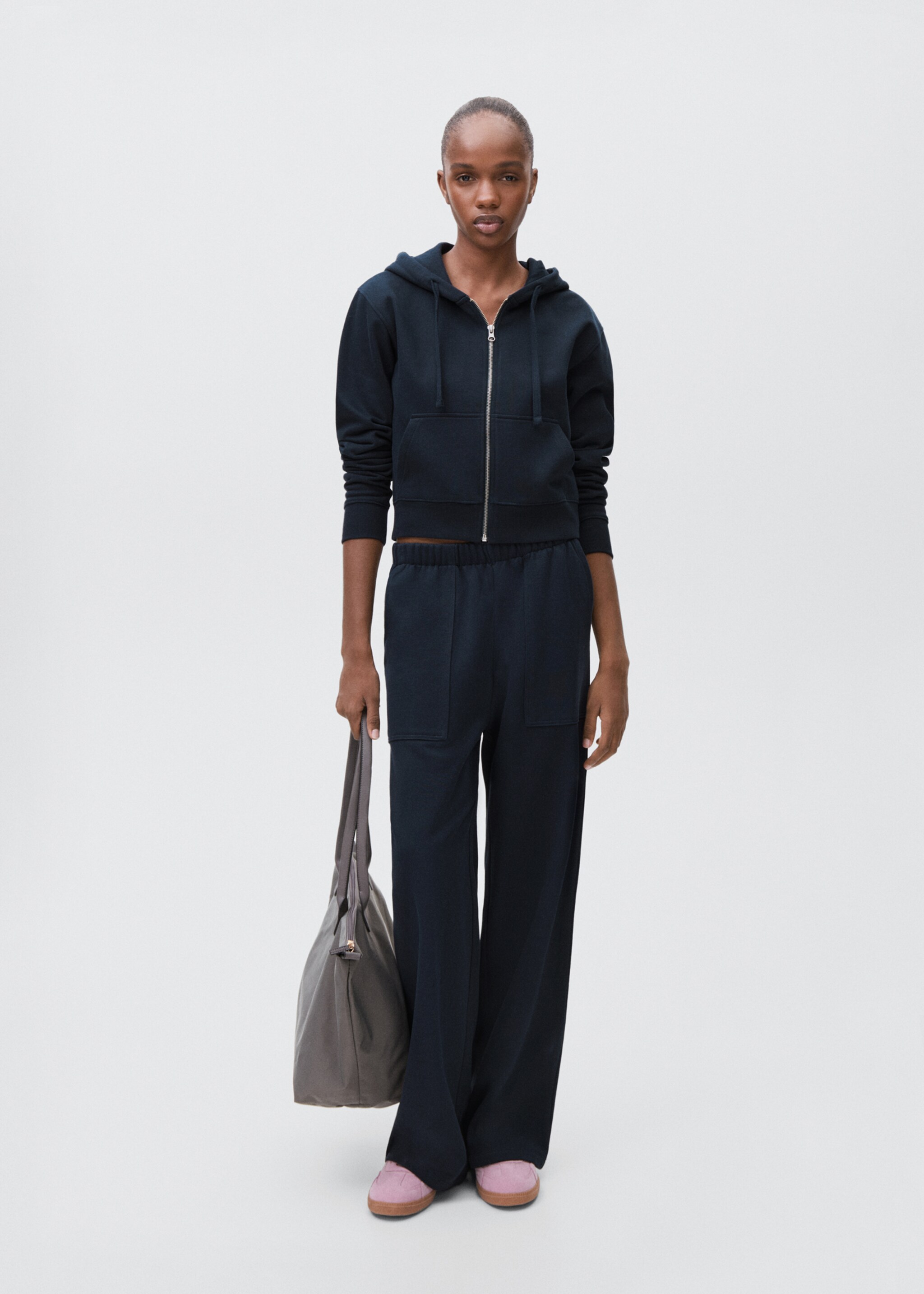 Cotton joggers with seams - Details of the article 2, Dark Navy. Ref: 17094773-00.