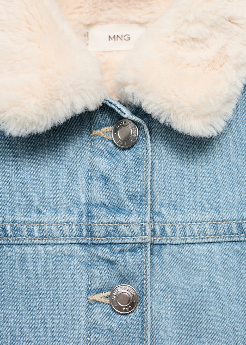 Denim jacket with fur lining