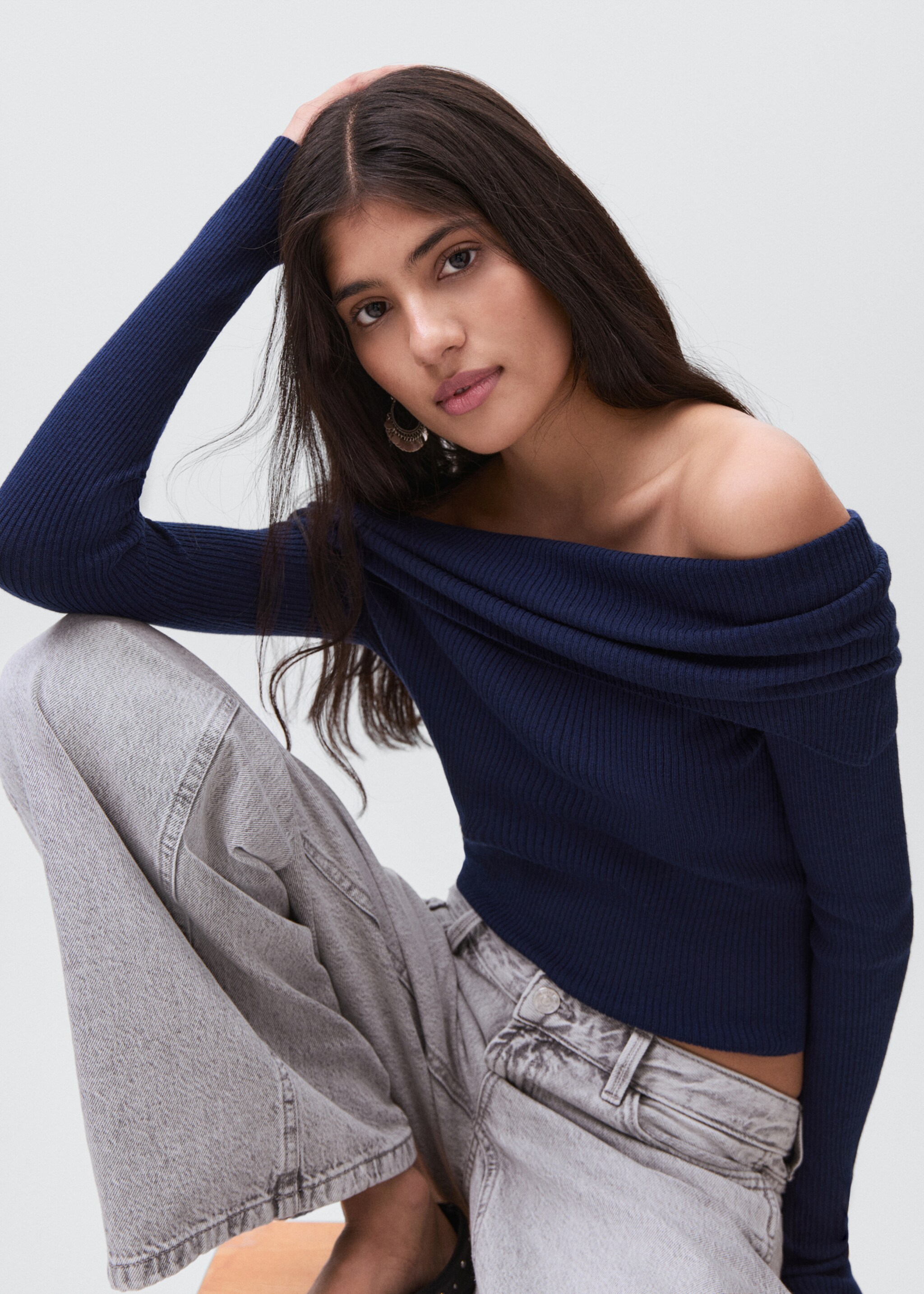 Strapless top - Details of the article 2, Navy. Ref: 17094782-00.