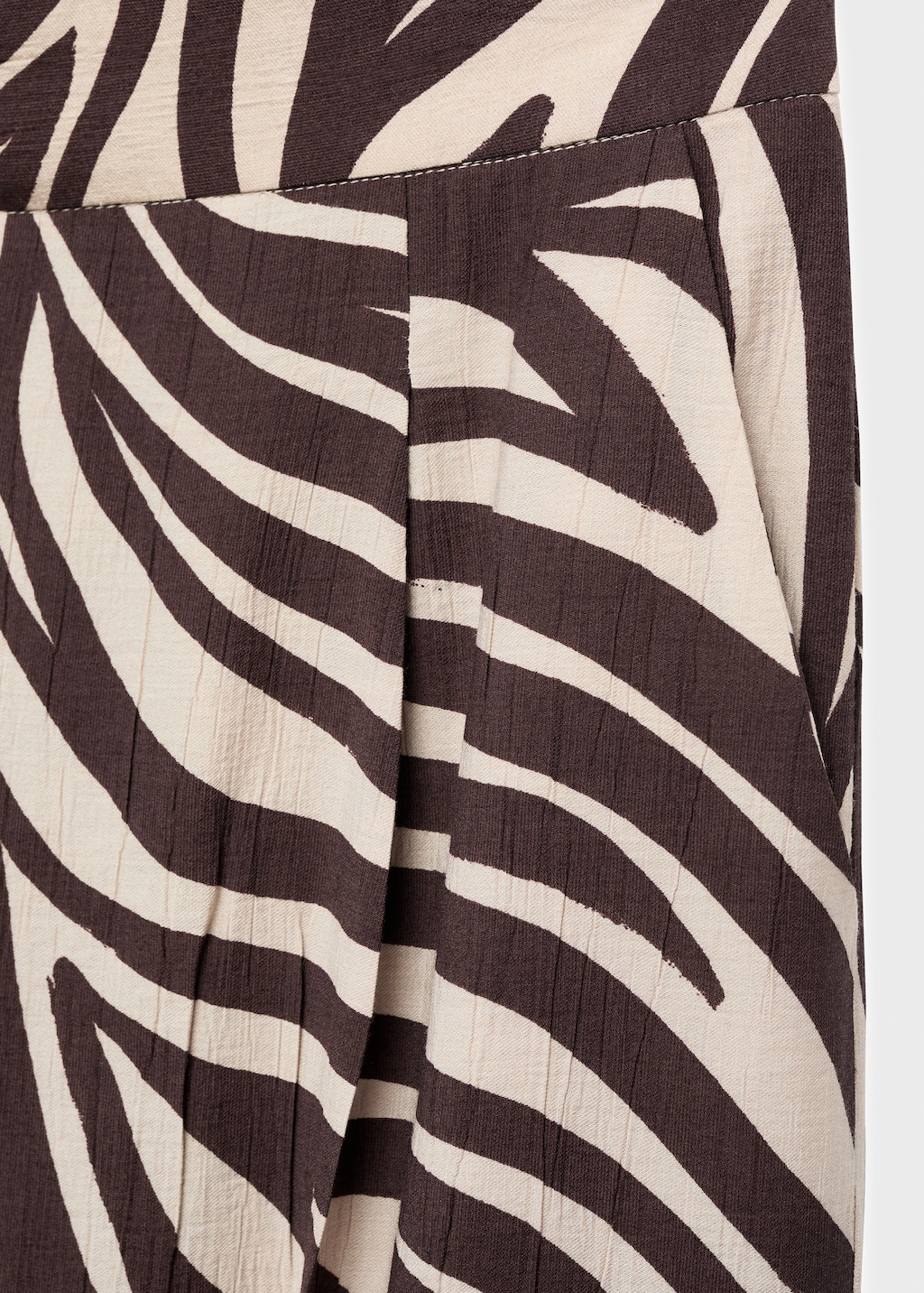 Straight-leg zebra-print pleated pants