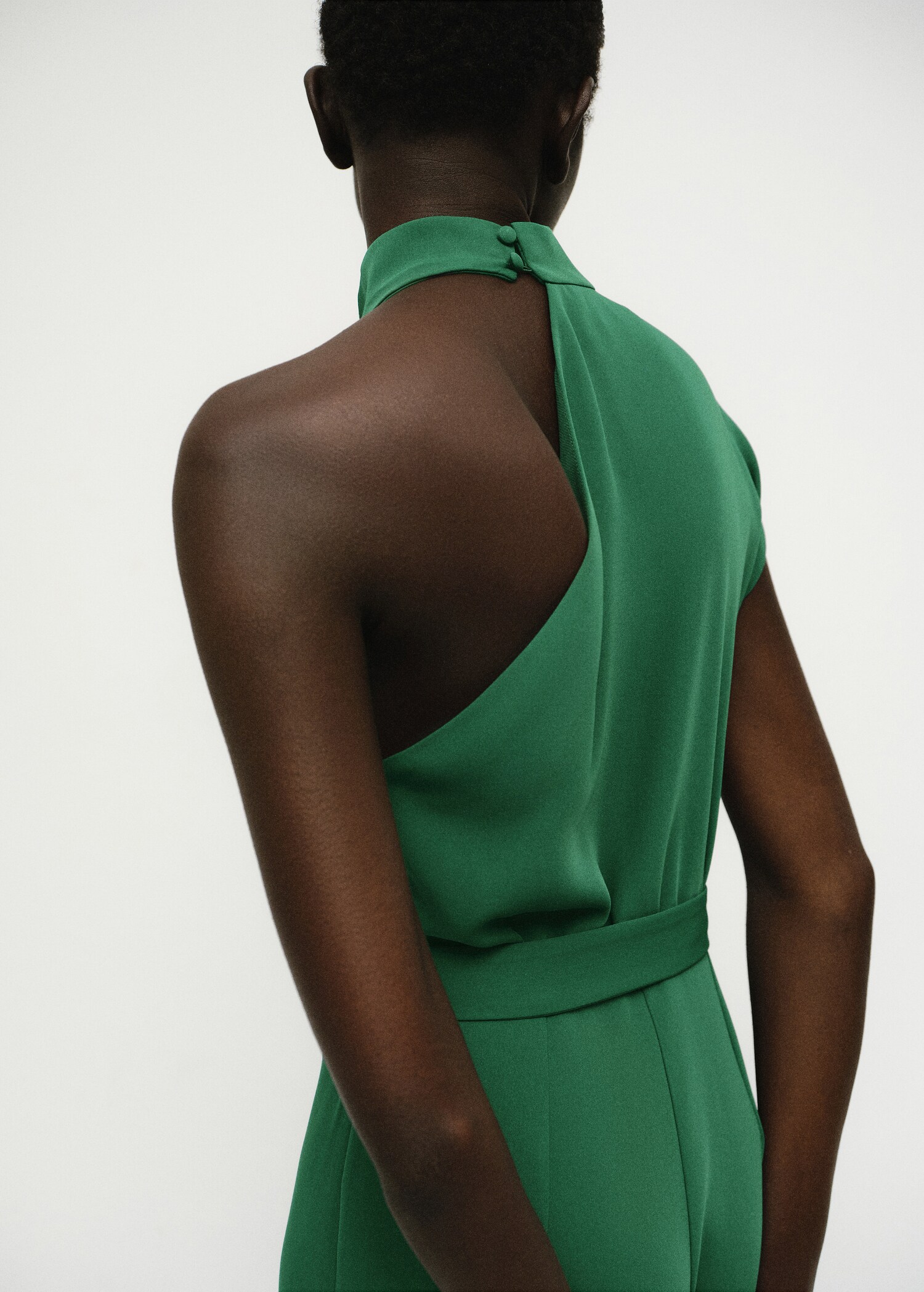 Asymmetrischer Overall mit Gürtel - Detail des Artikels 6