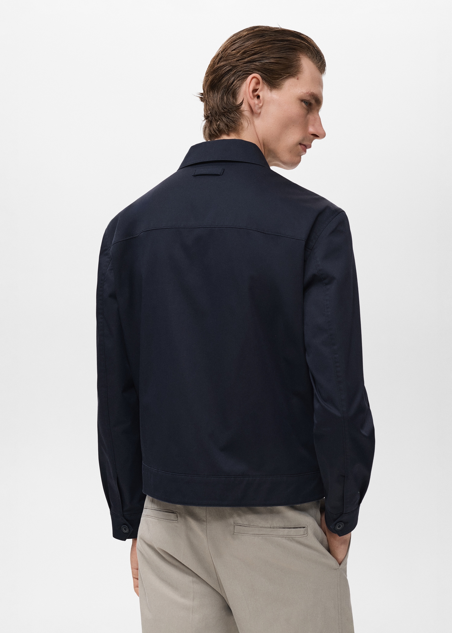 Jacket with a shirt collar and zip - Reverse of the article