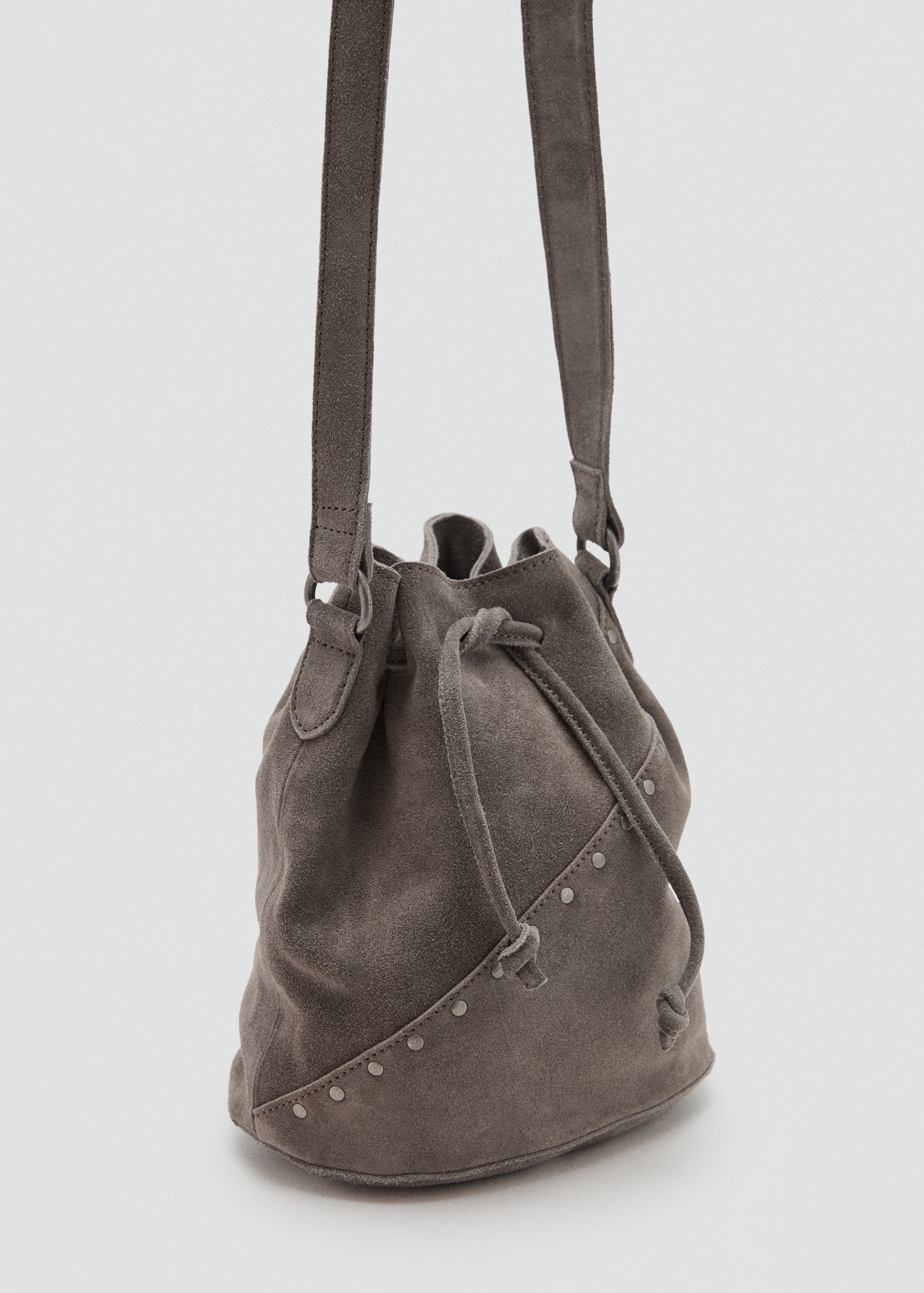 Studded leather bucket bag Teen MANGO United Kingdom