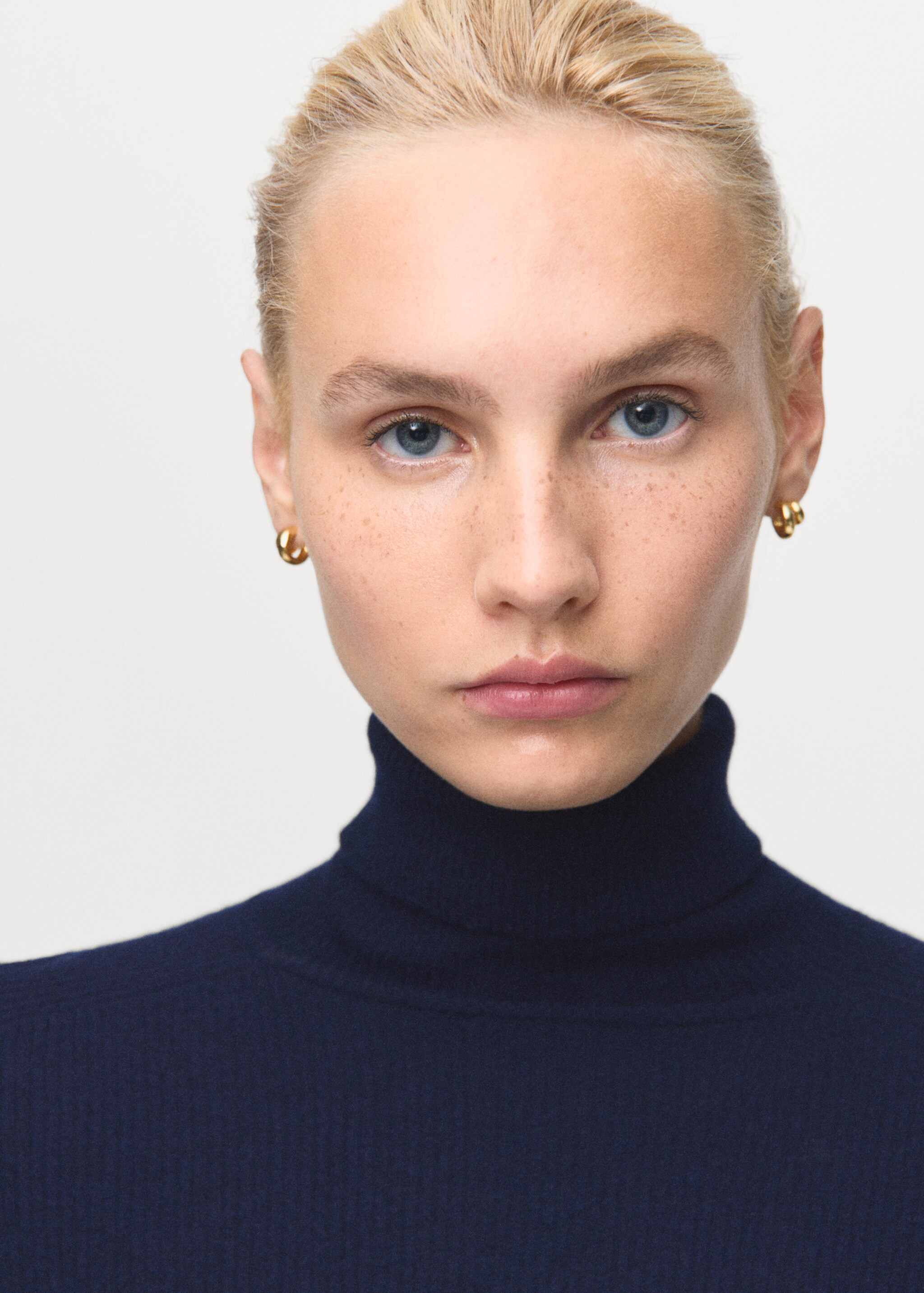 Turtleneck wool sweater - Details of the article 1, Dark Navy. Ref: 17095148-00.