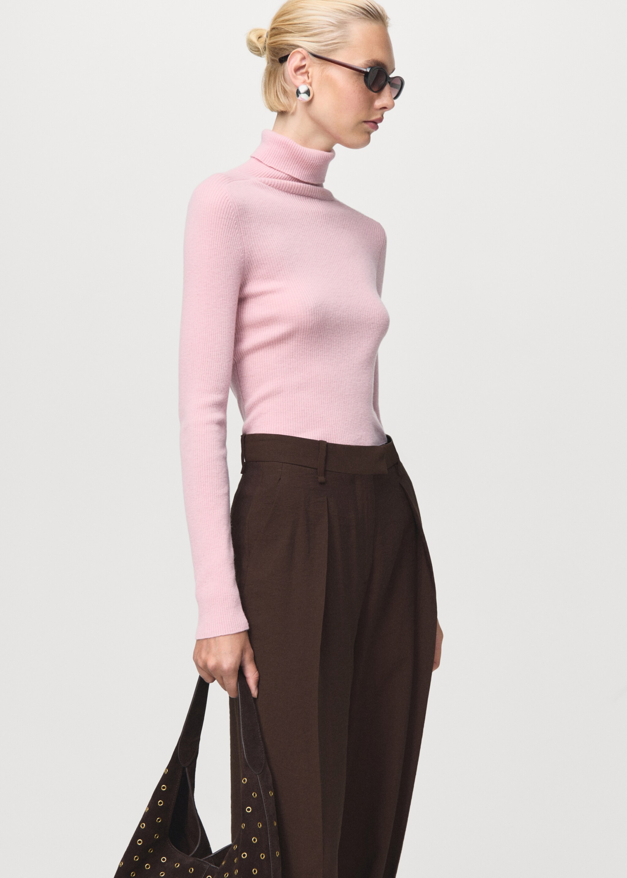 Turtleneck wool sweater - Medium plane, Pastel Pink. Ref: 17095148-00.