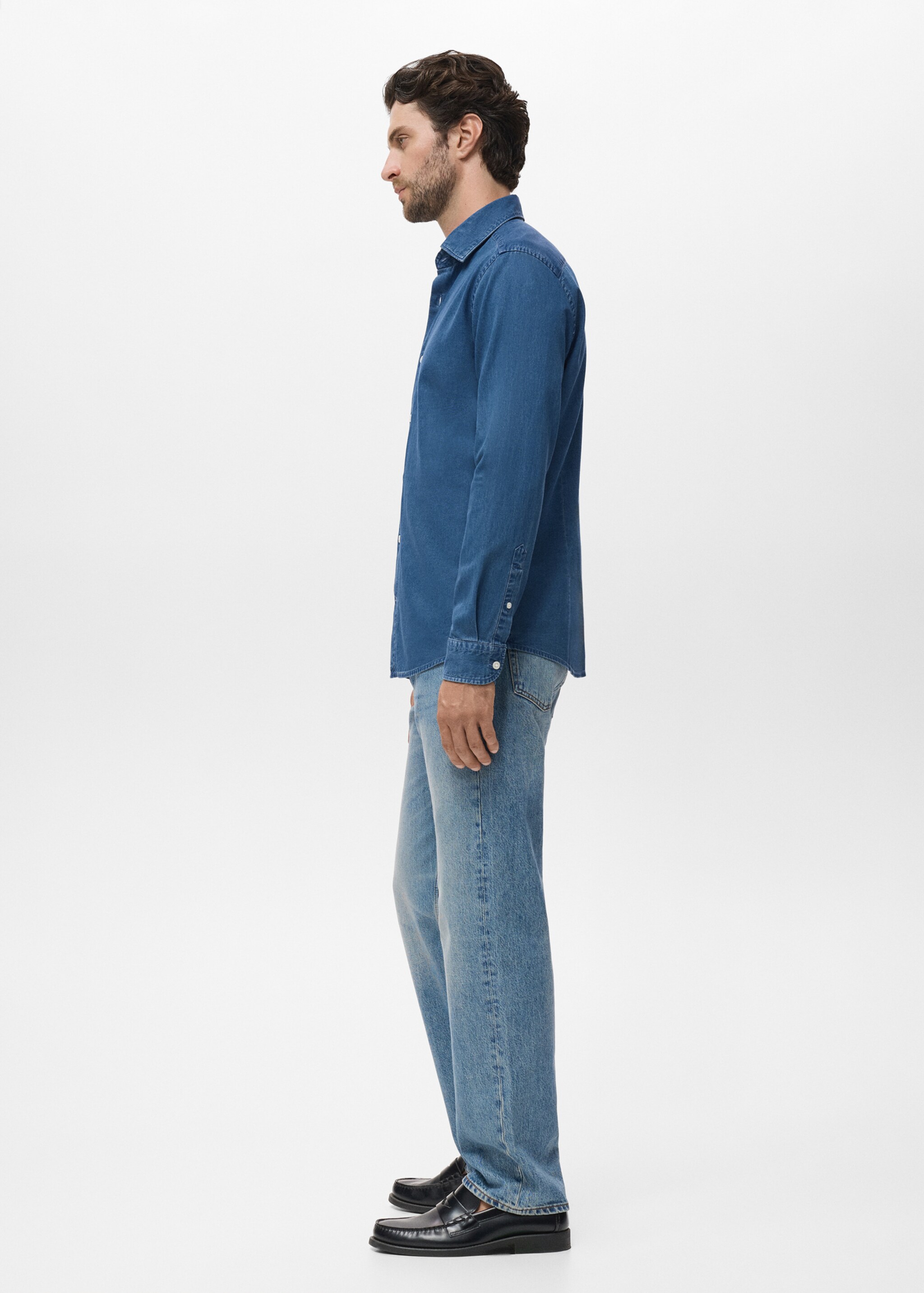 Chambray-Hemd aus 100 % Baumwolle - Detail des Artikels 2, Mittelblau. Ref: 17095149-00.