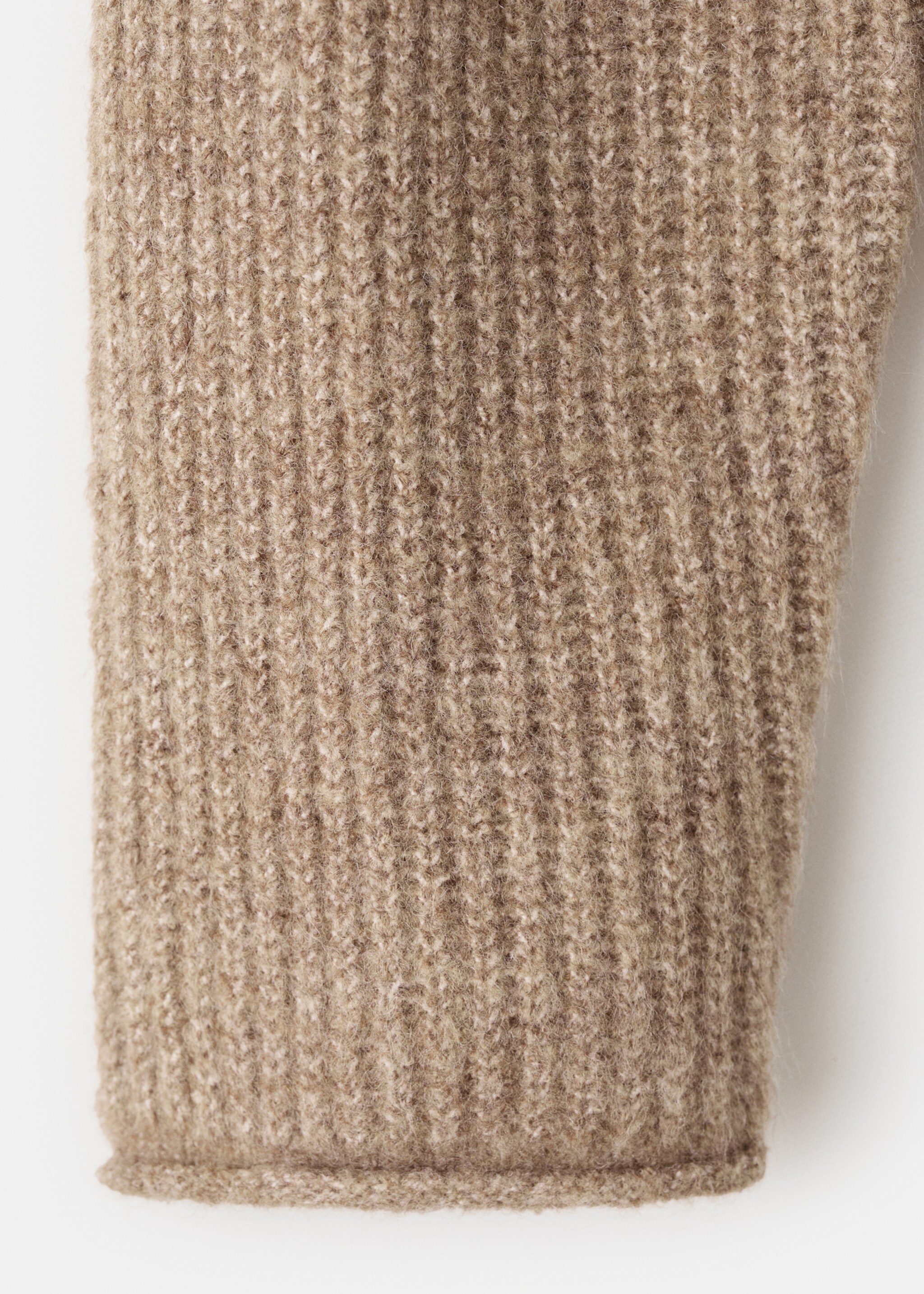 Knitted button cardigan - Details of the article 8, Medium Brown. Ref: 17095152-00.