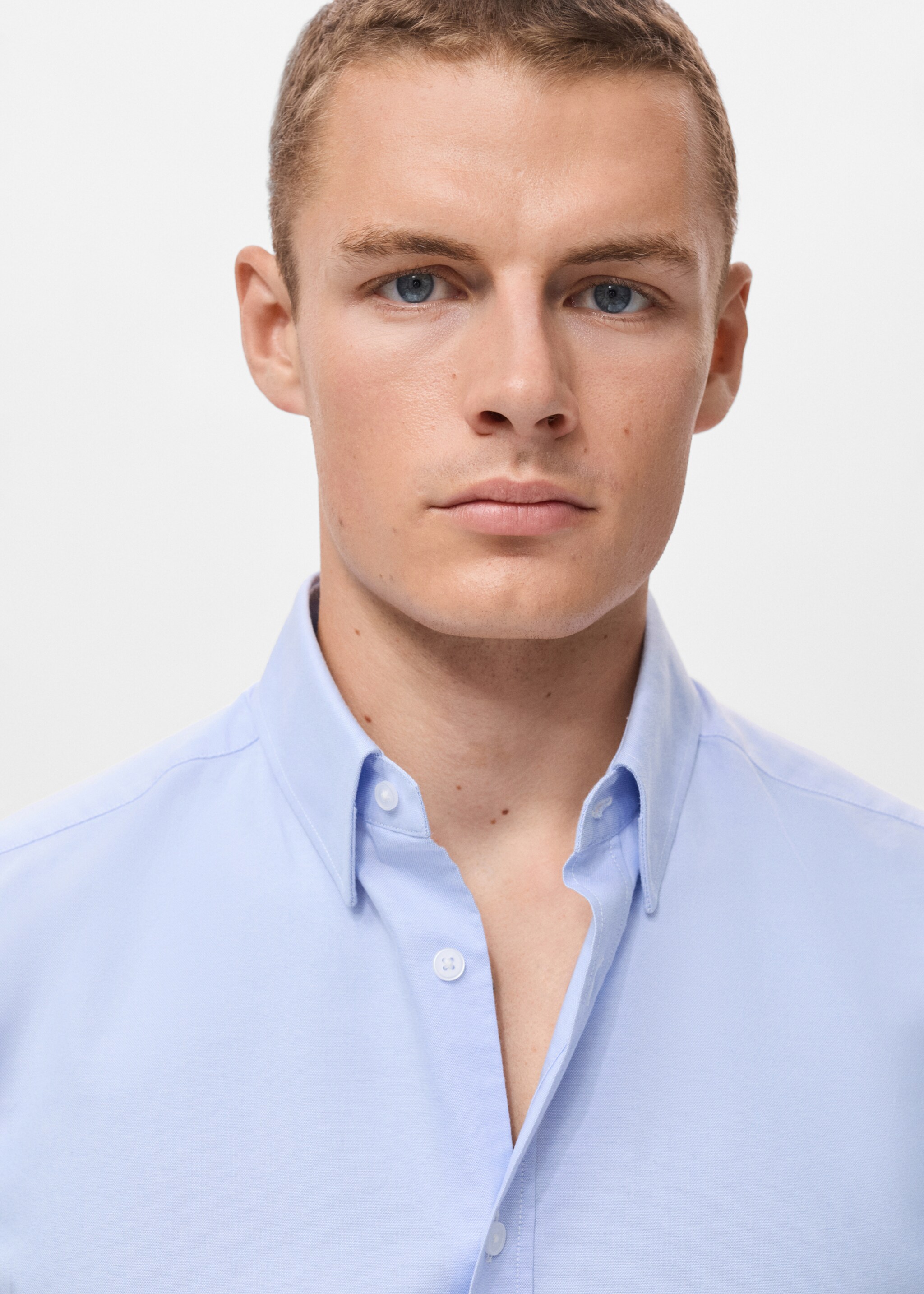 Camisa 100% cotó Òxford - Detall de l'article 1, Blau cel. Ref: 17095156-00.
