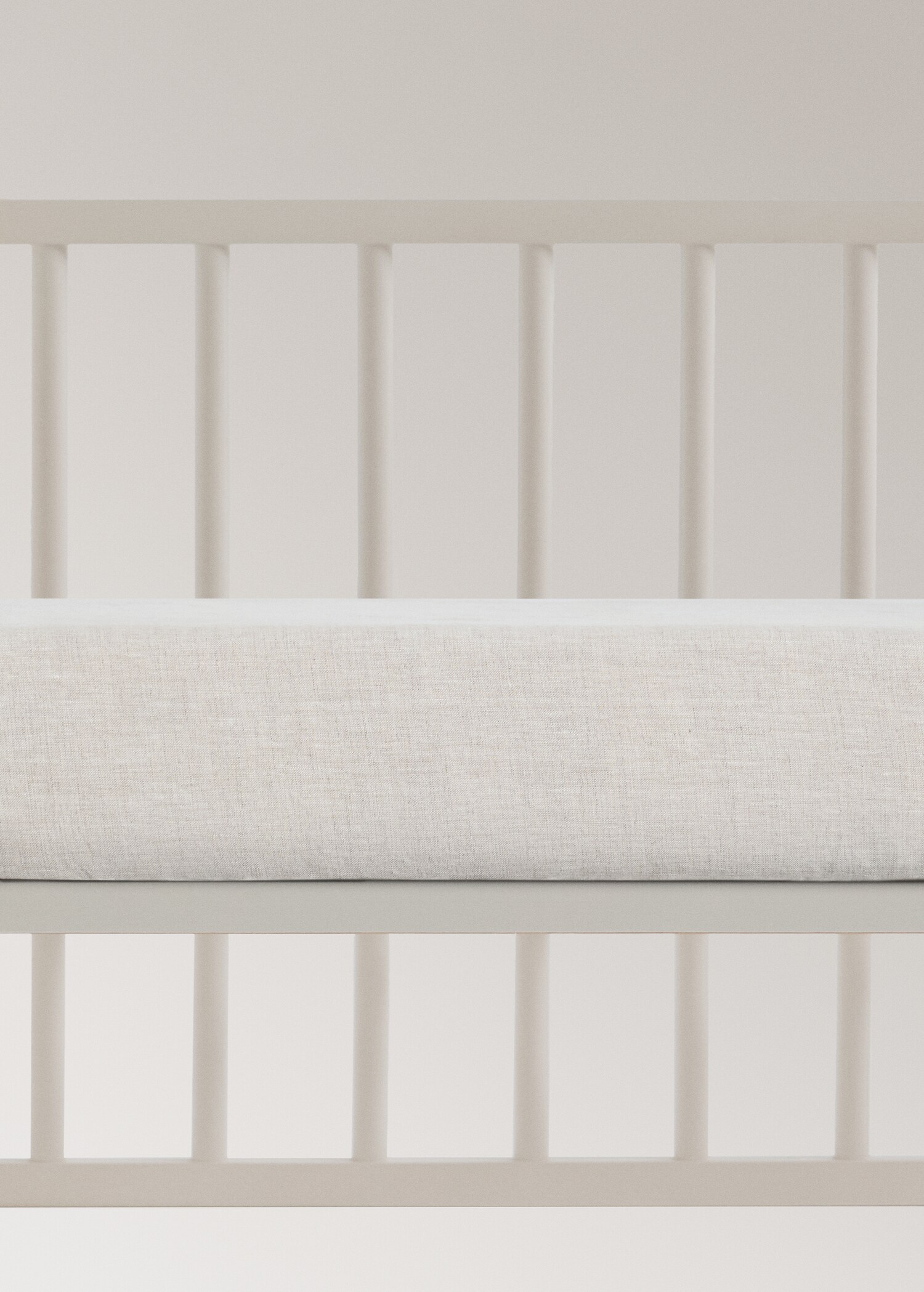 Washed linen fitted sheet with hemstitch for cot - Article without model