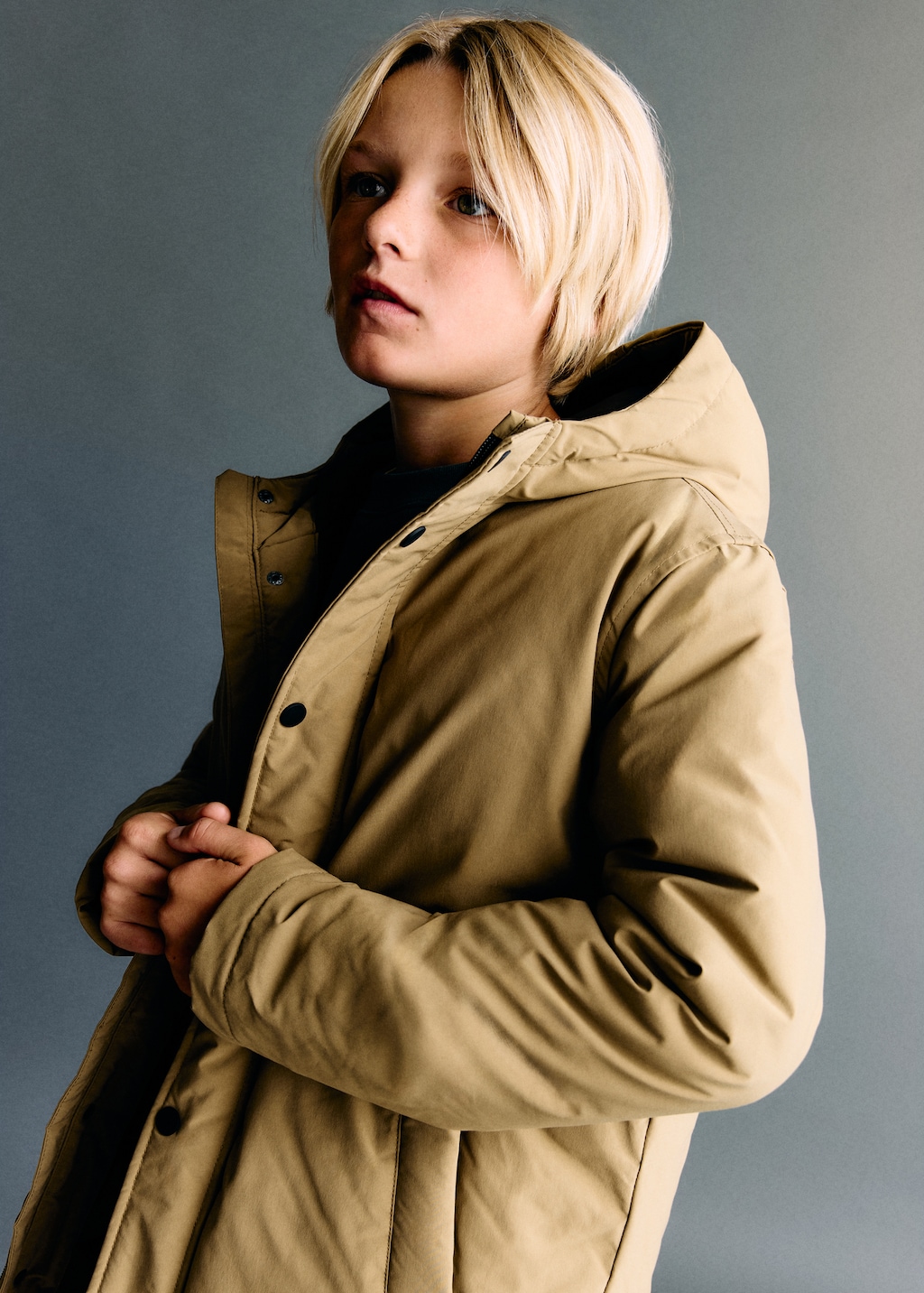 Hooded anorak with buttons