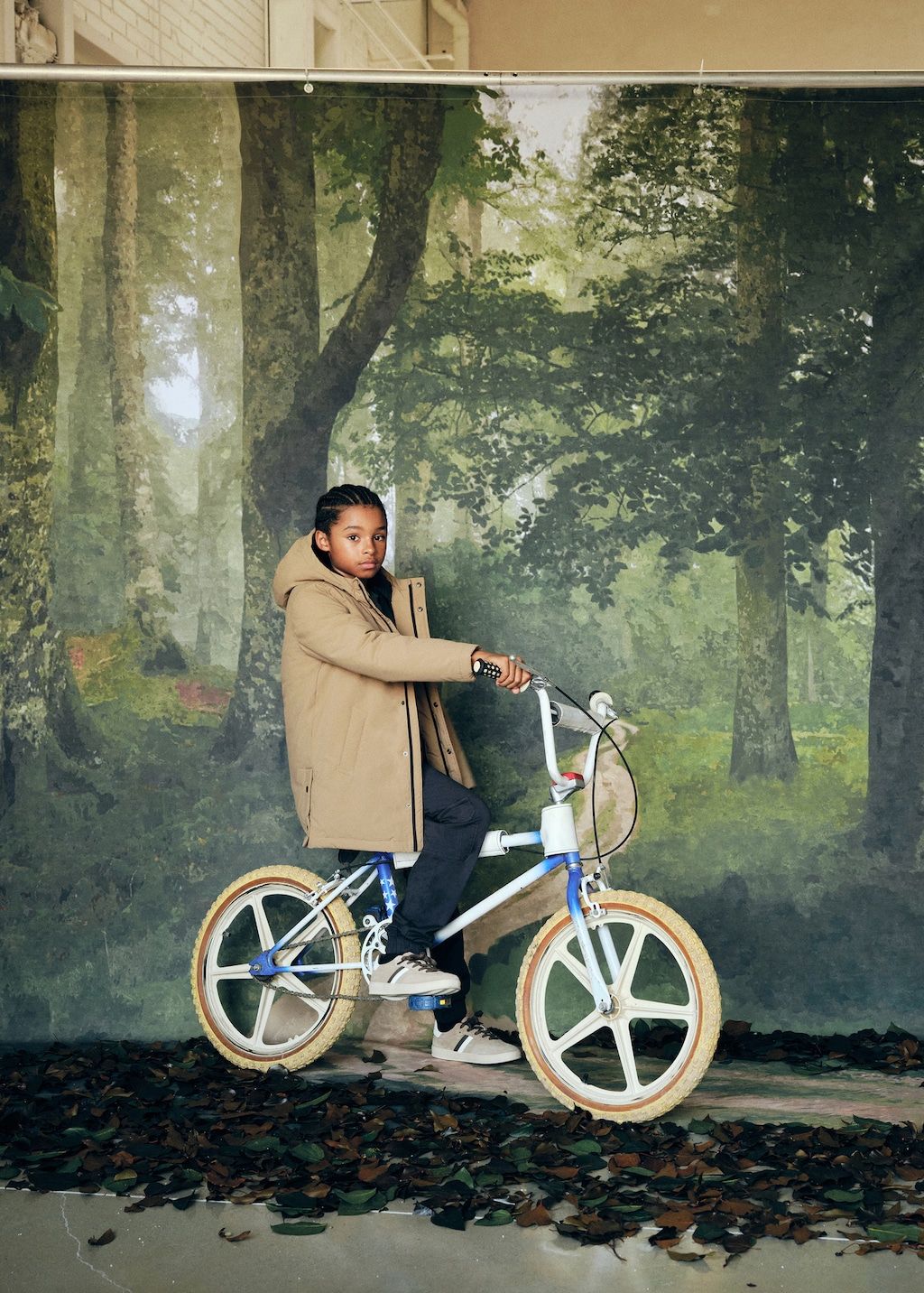 Hooded anorak with buttons