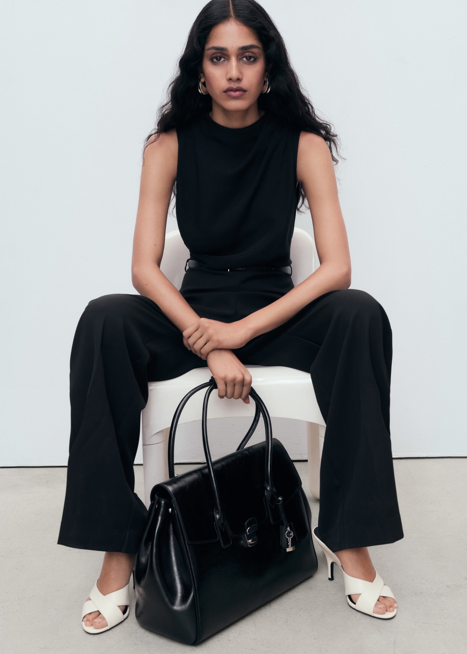Long jumpsuit with draped neck and belt - Details of the article 2