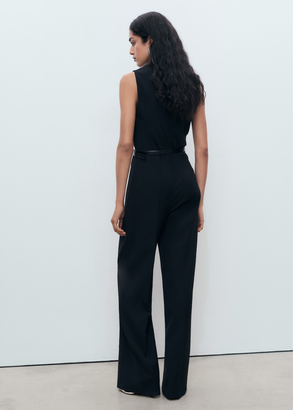 Long jumpsuit with draped neck and belt - image 3