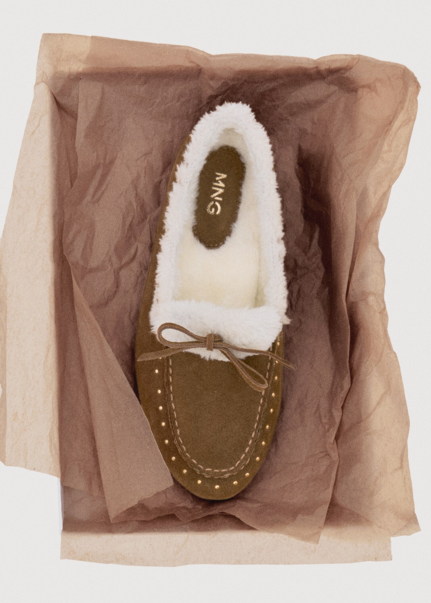 Sheepskin studded moccasins - Details of the article 7