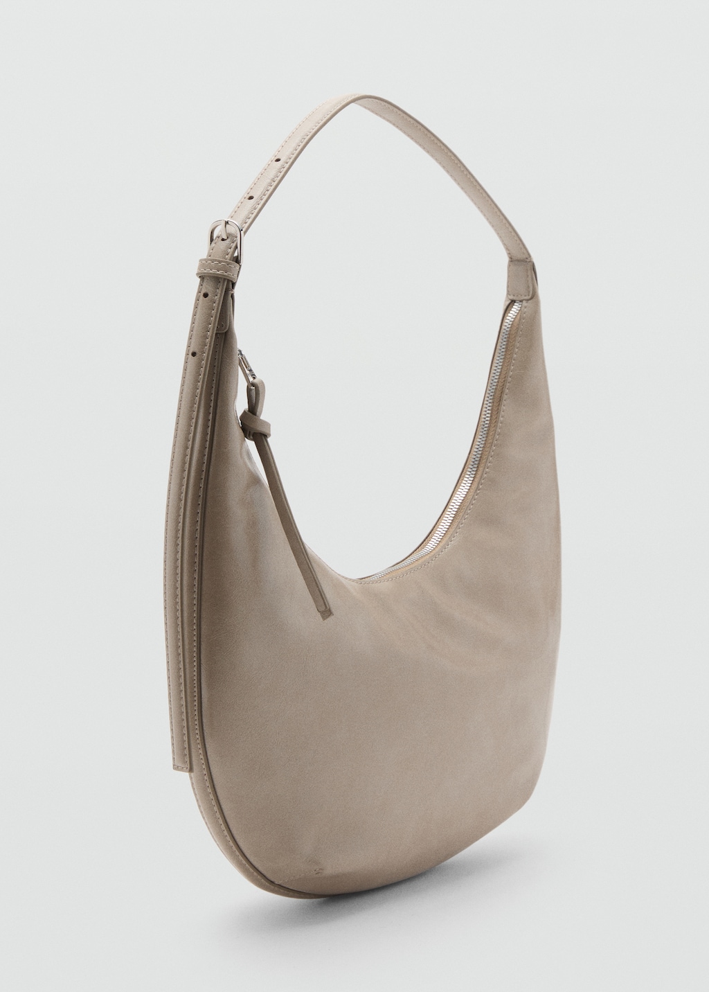 Medium oval shoulder bag