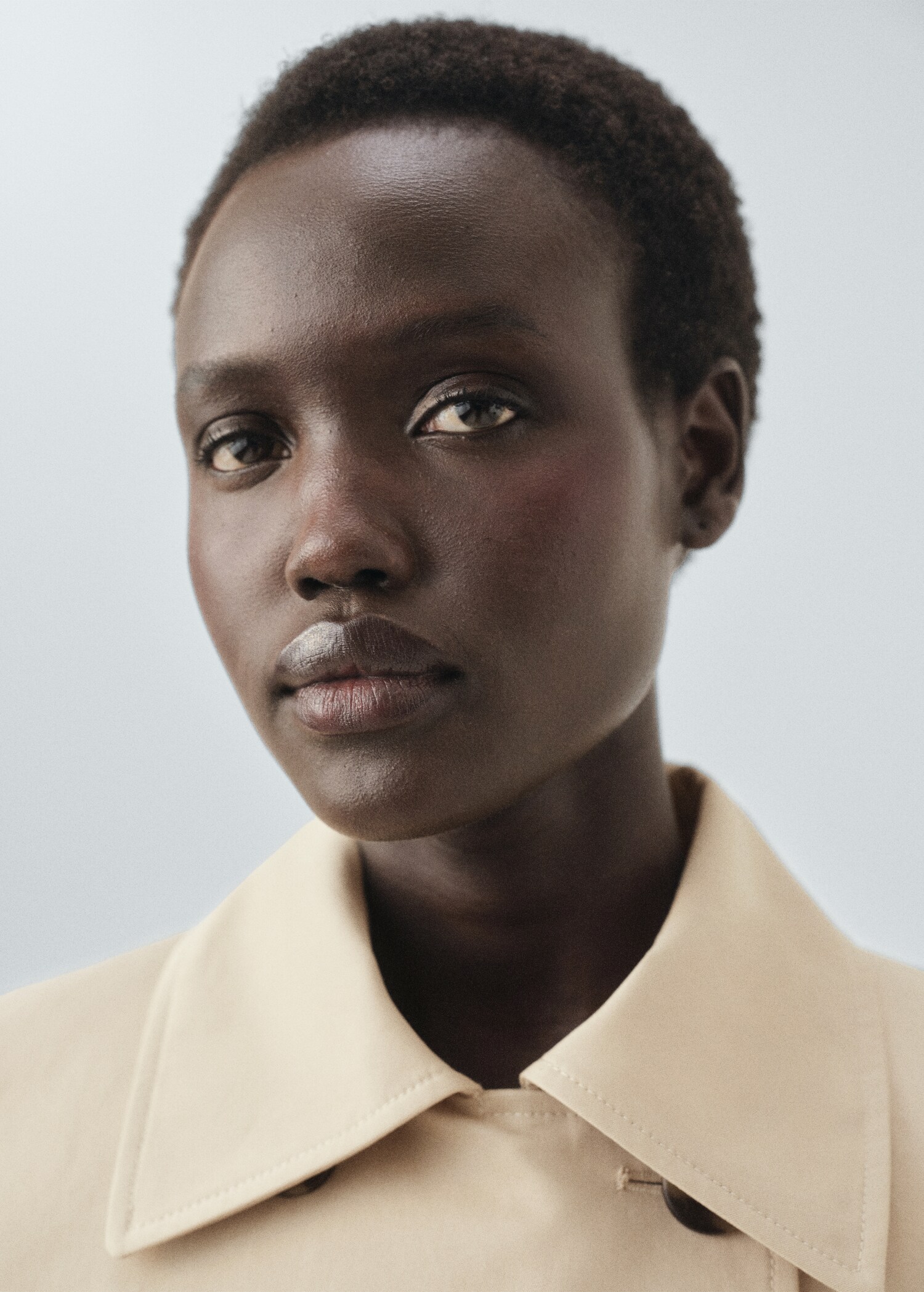 Classic 100% cotton trench coat - Details of the article 1