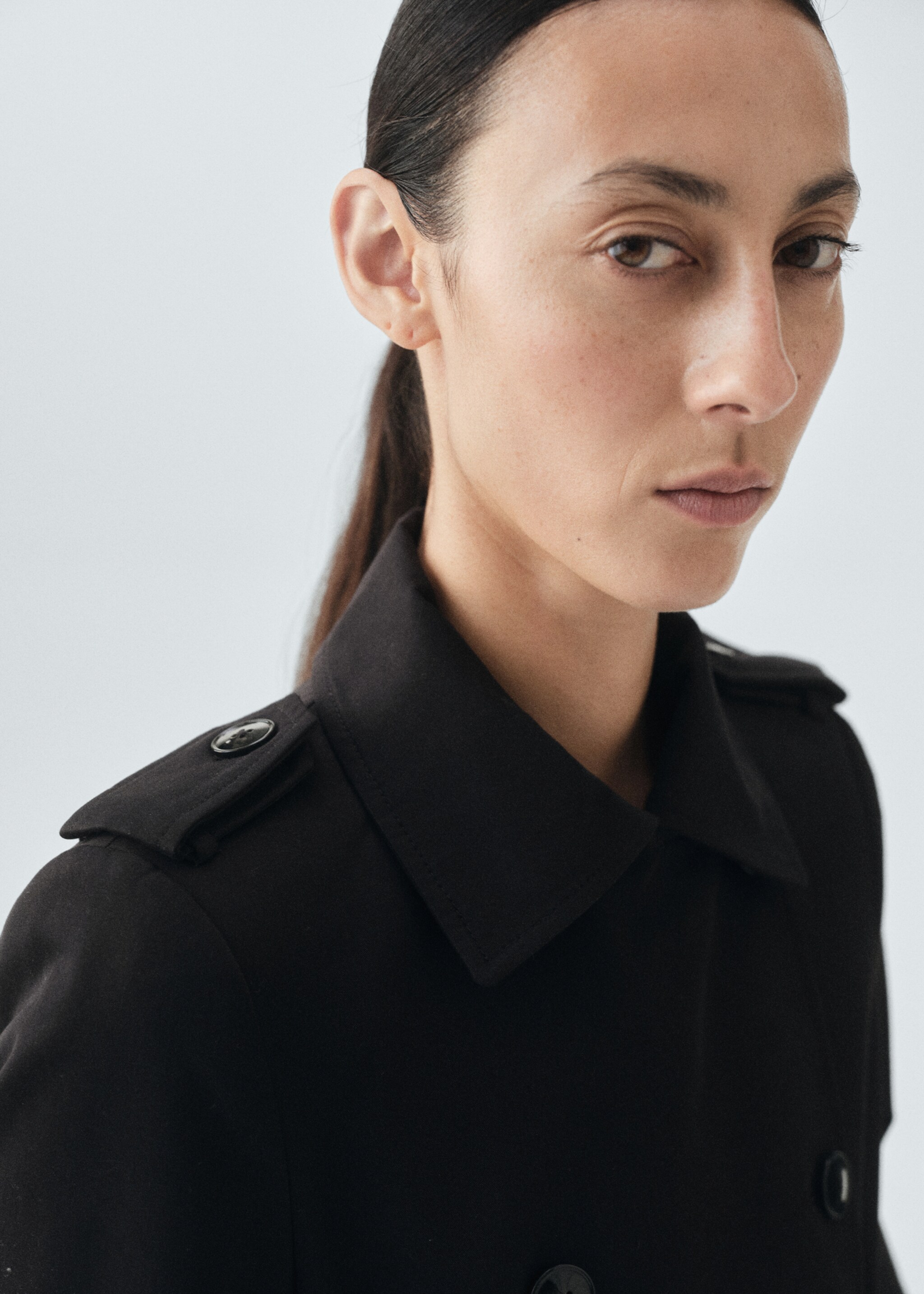 Classic 100% cotton trench coat - Details of the article 1, Black. Ref: 17095794-00.