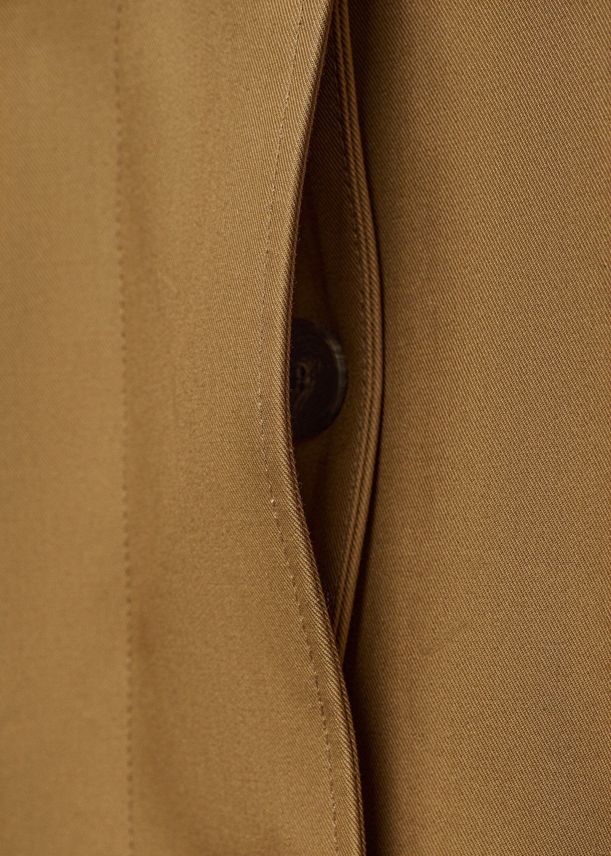 100% cotton long trench coat - Details of the article 8, Tobacco Brown. Ref: 17095801-00.