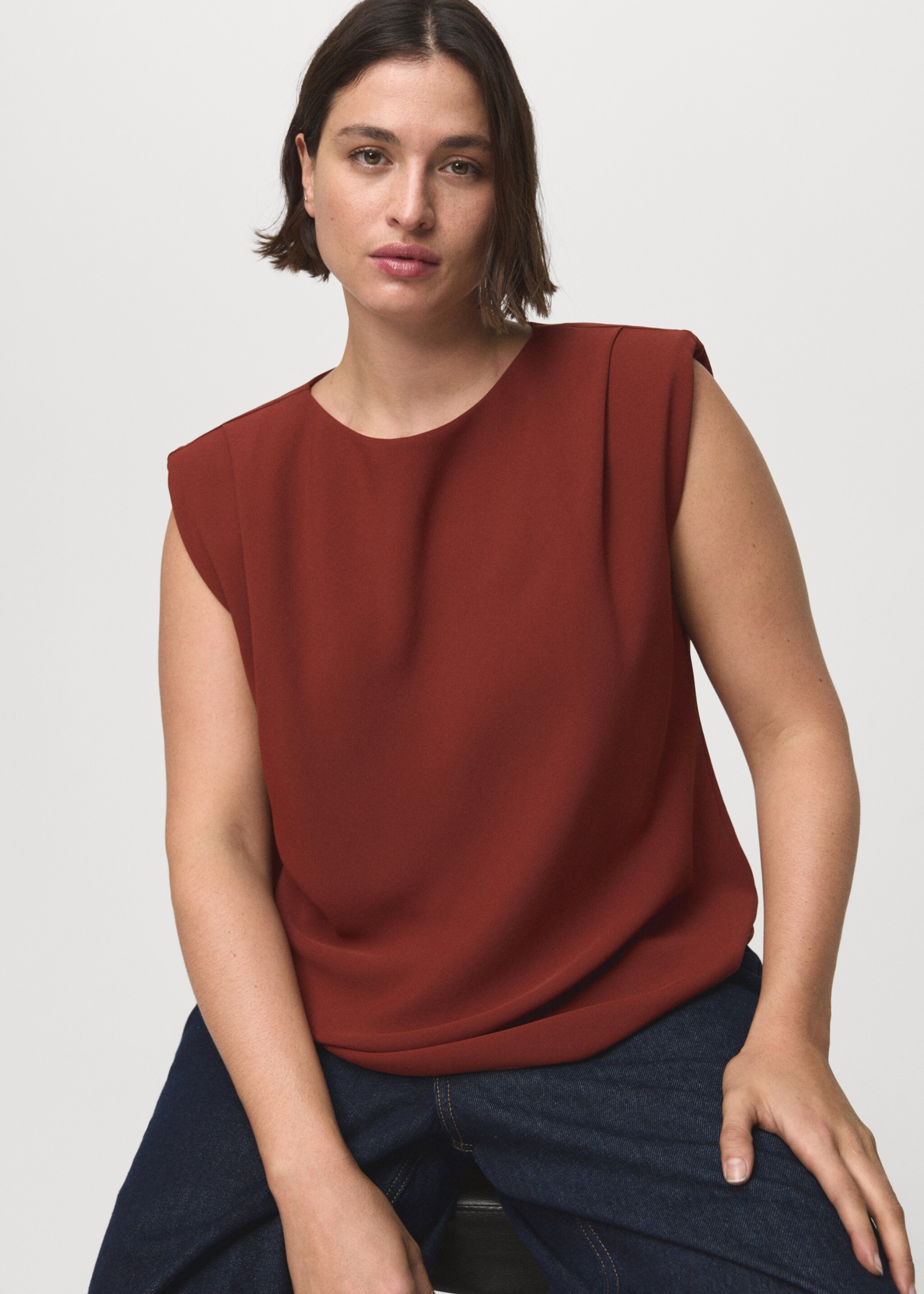 Ruched blouse with shoulder pads - Details of the article 5, Burnt Orange. Ref: 17095803-00.