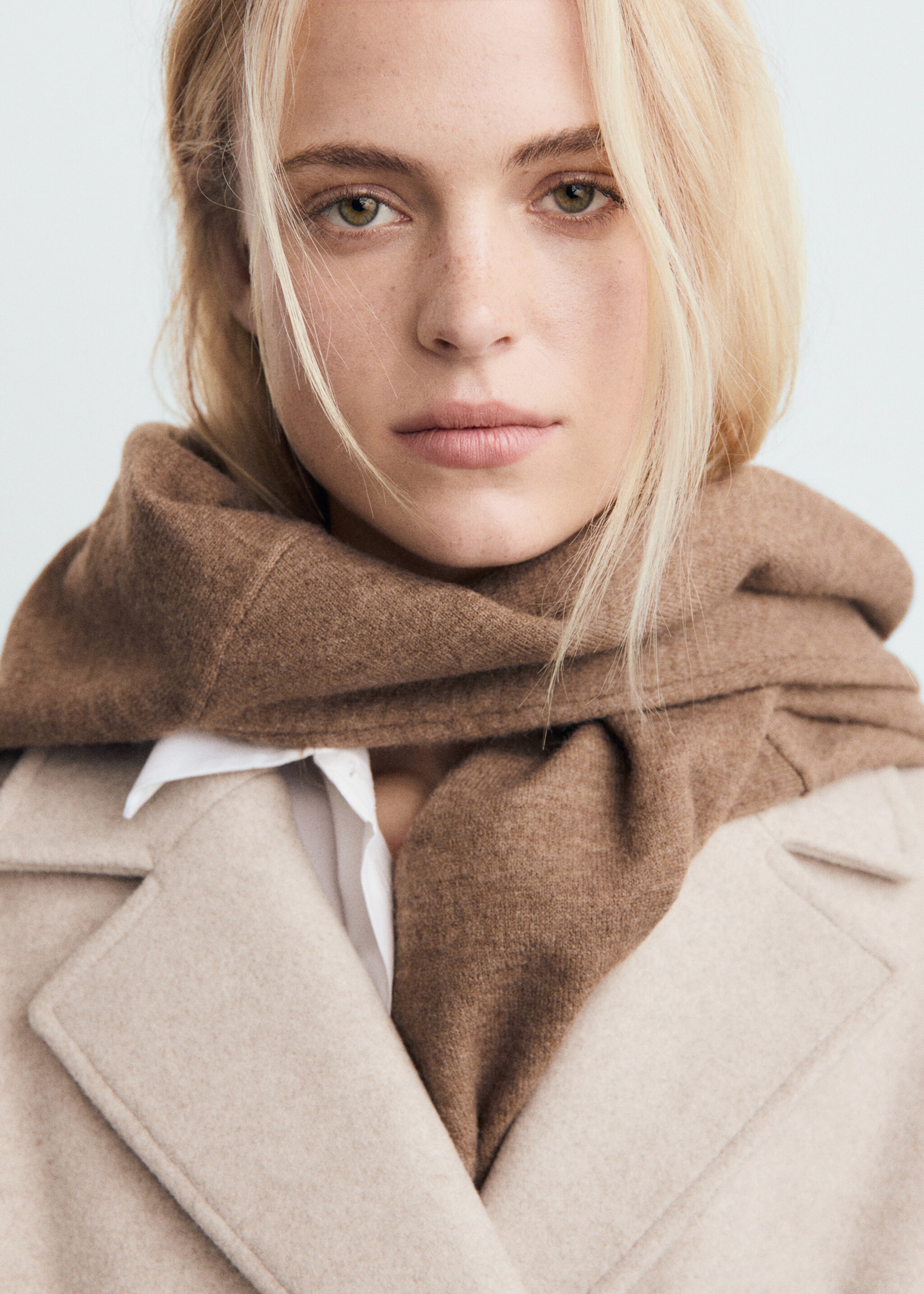 Double-breasted midi coat - Details of the article 1, Medium Brown. Ref: 17095812-00.