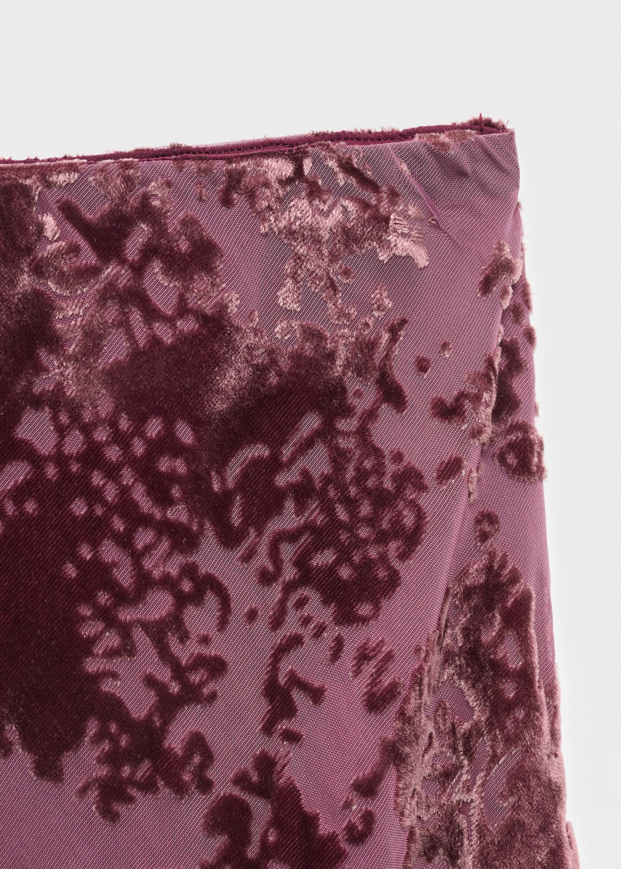 Long jacquard skirt - Details of the article 0, Burgundy. Ref: 17095816-00.