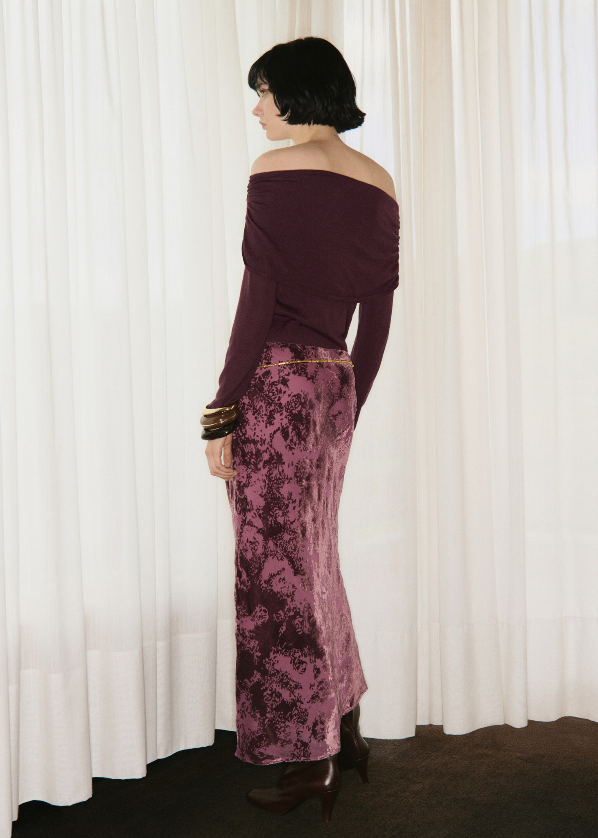 Long jacquard skirt - Reverse of the article, Burgundy. Ref: 17095816-00.