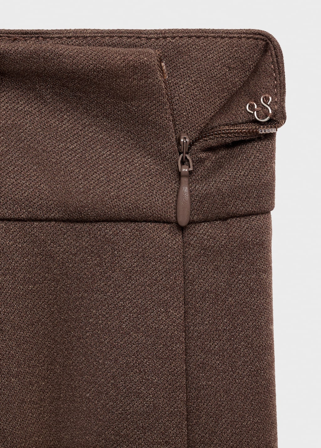 High-waisted wide-leg pants with belt loops