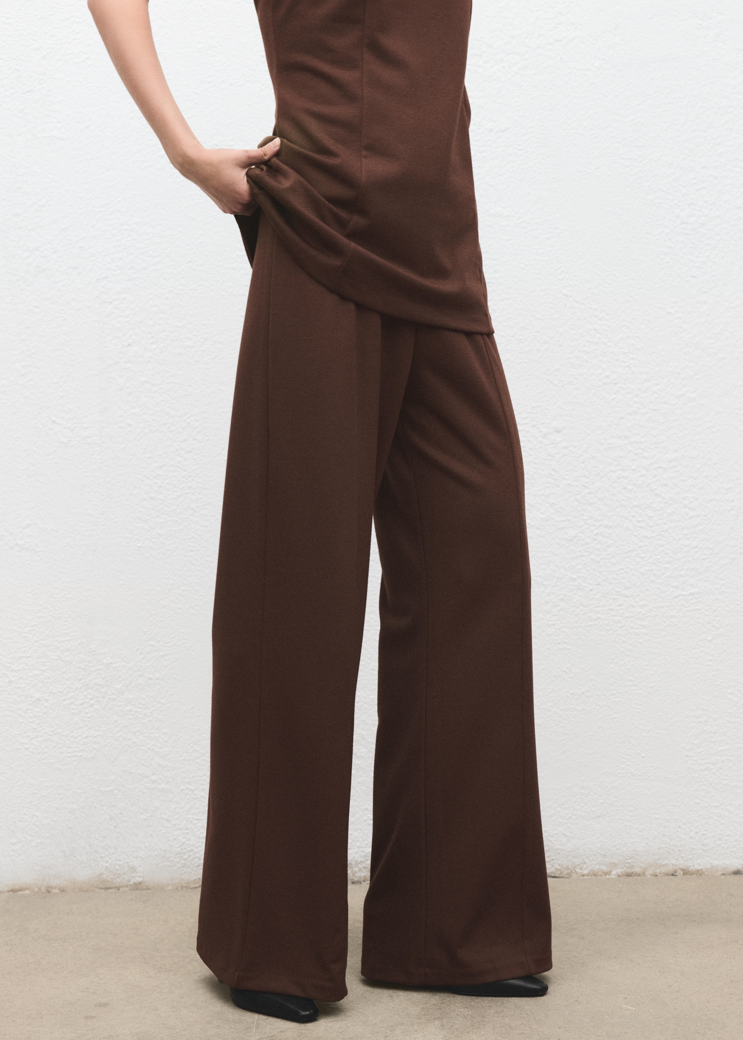 High-waisted wide-leg trousers with belt loops MANGO Indonesia