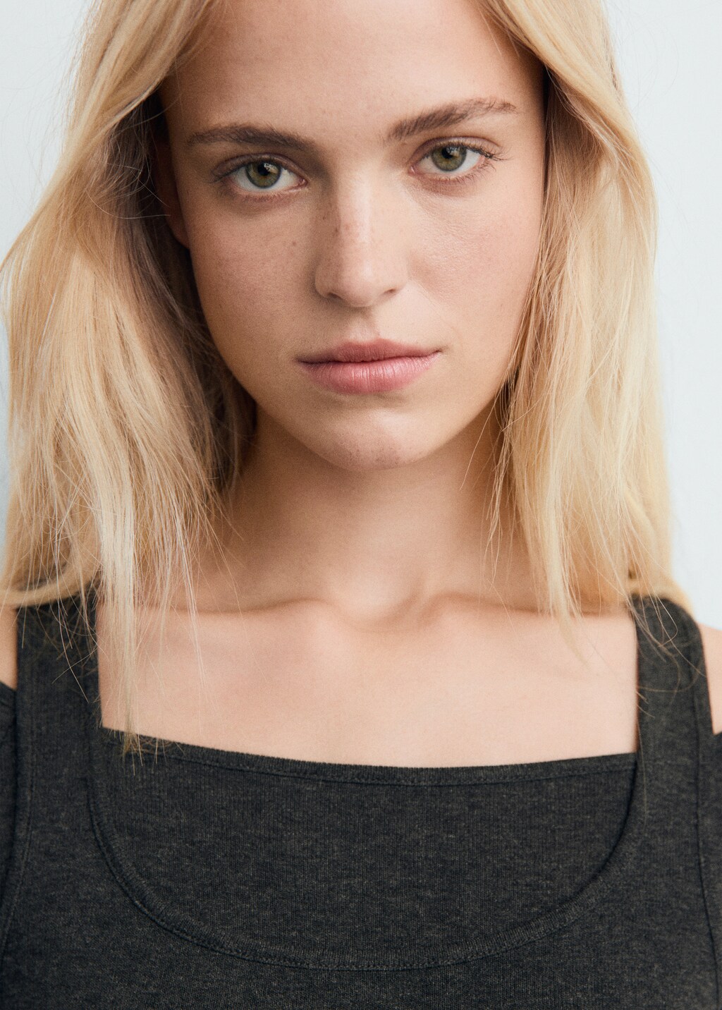 Combined crew neck sweater