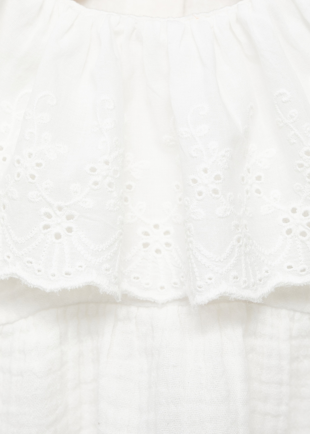 Embroidered babydoll-collar blouse