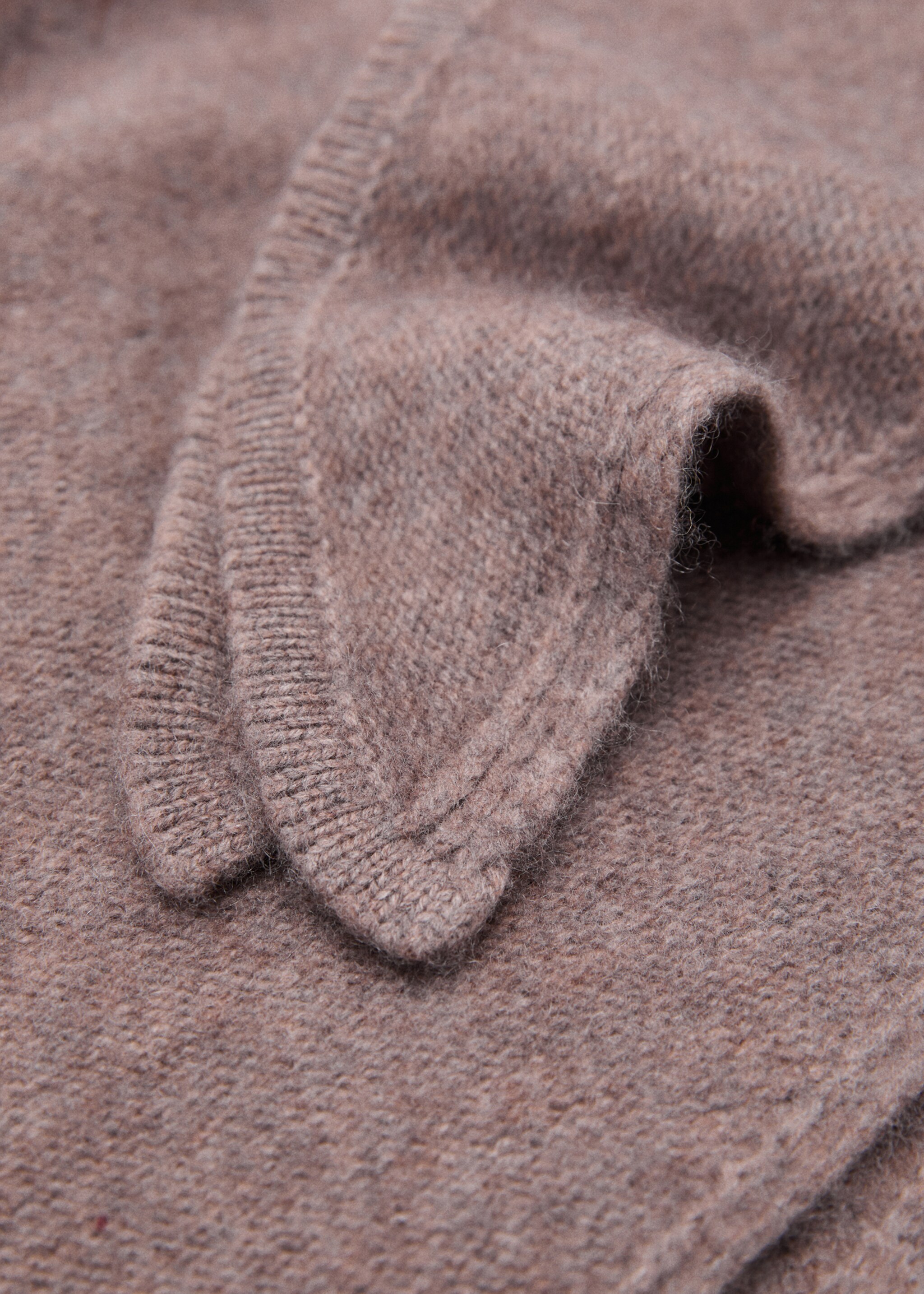 Cashmere-blend knitted shawl - Medium plane, Medium Brown. Ref: 17095983-00.