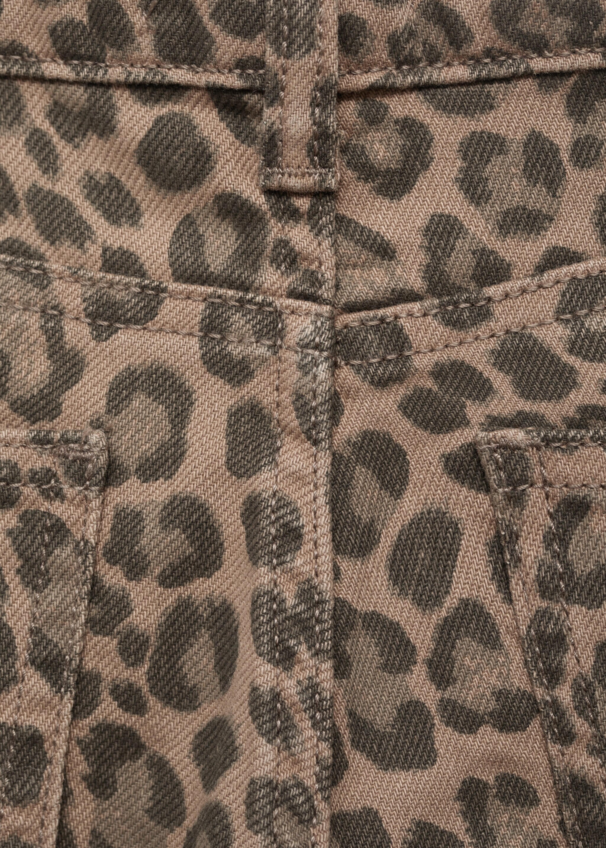 Animal print jeans - Details of the article 8, Brown. Ref: 17096328-00.