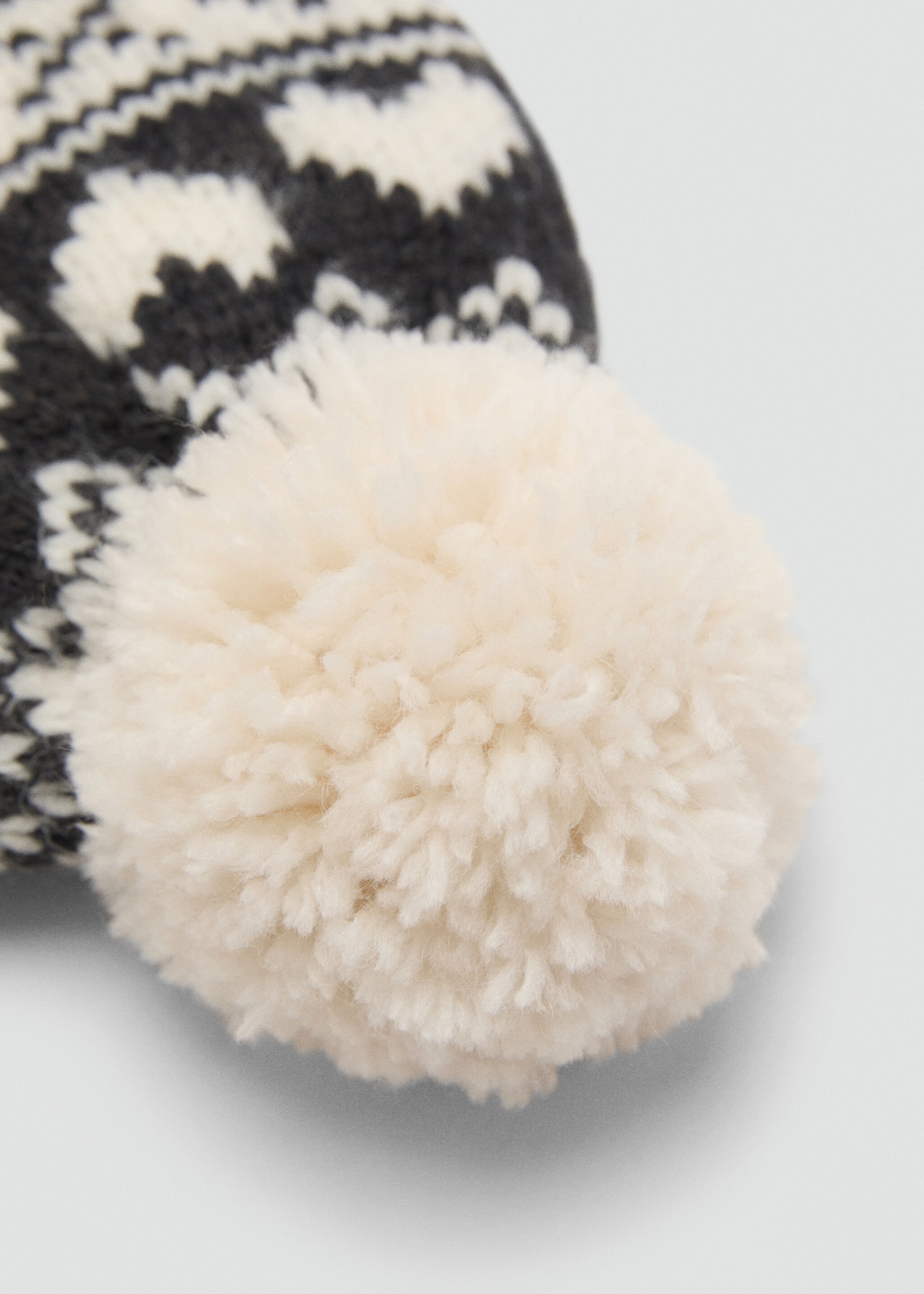 Hat heart - Details of the article 1, Ecru. Ref: 17096344-00.