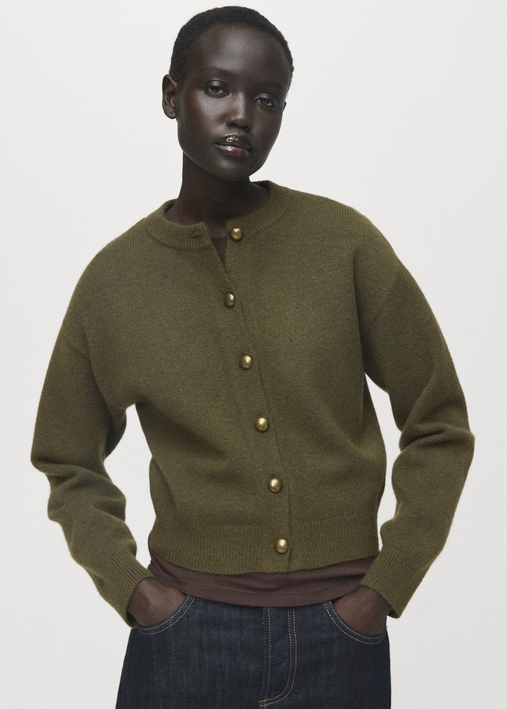 Chunky-knit cardigan with buttons