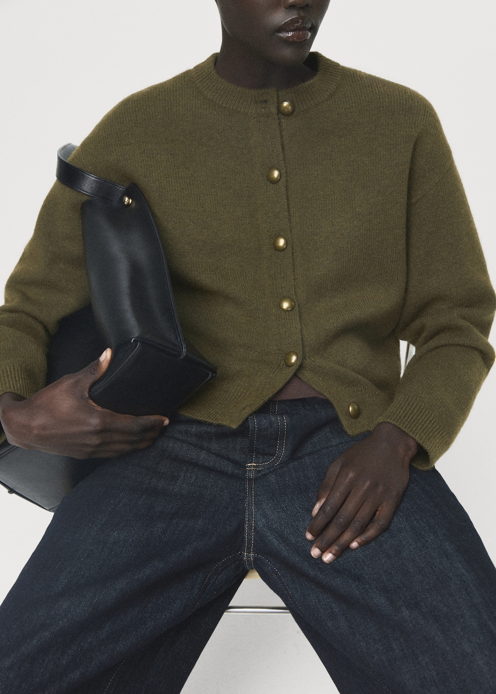 Chunky-knit cardigan with buttons