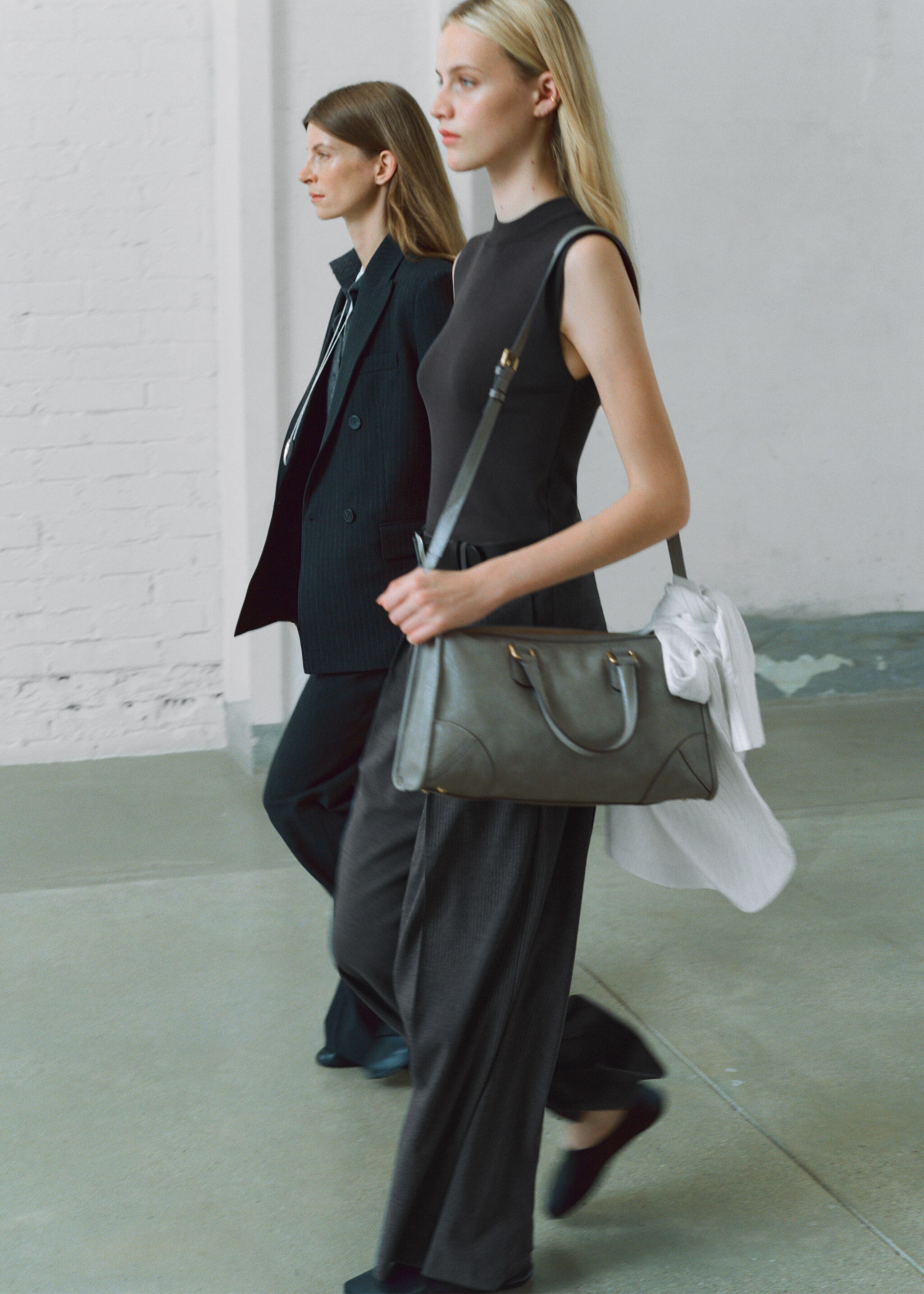 Pinstripe jumpsuit combination - Details of the article 2, Medium Heather Grey. Ref: 17096347-00.
