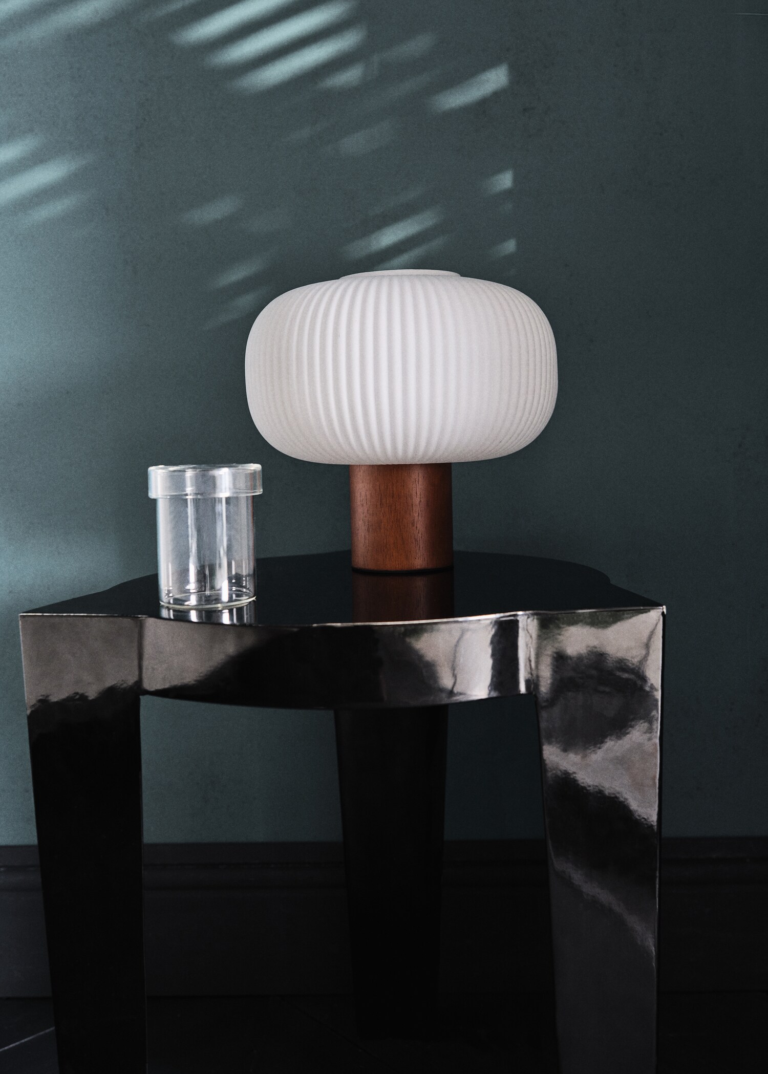 Wood and glass table lamp - Details of the article 6