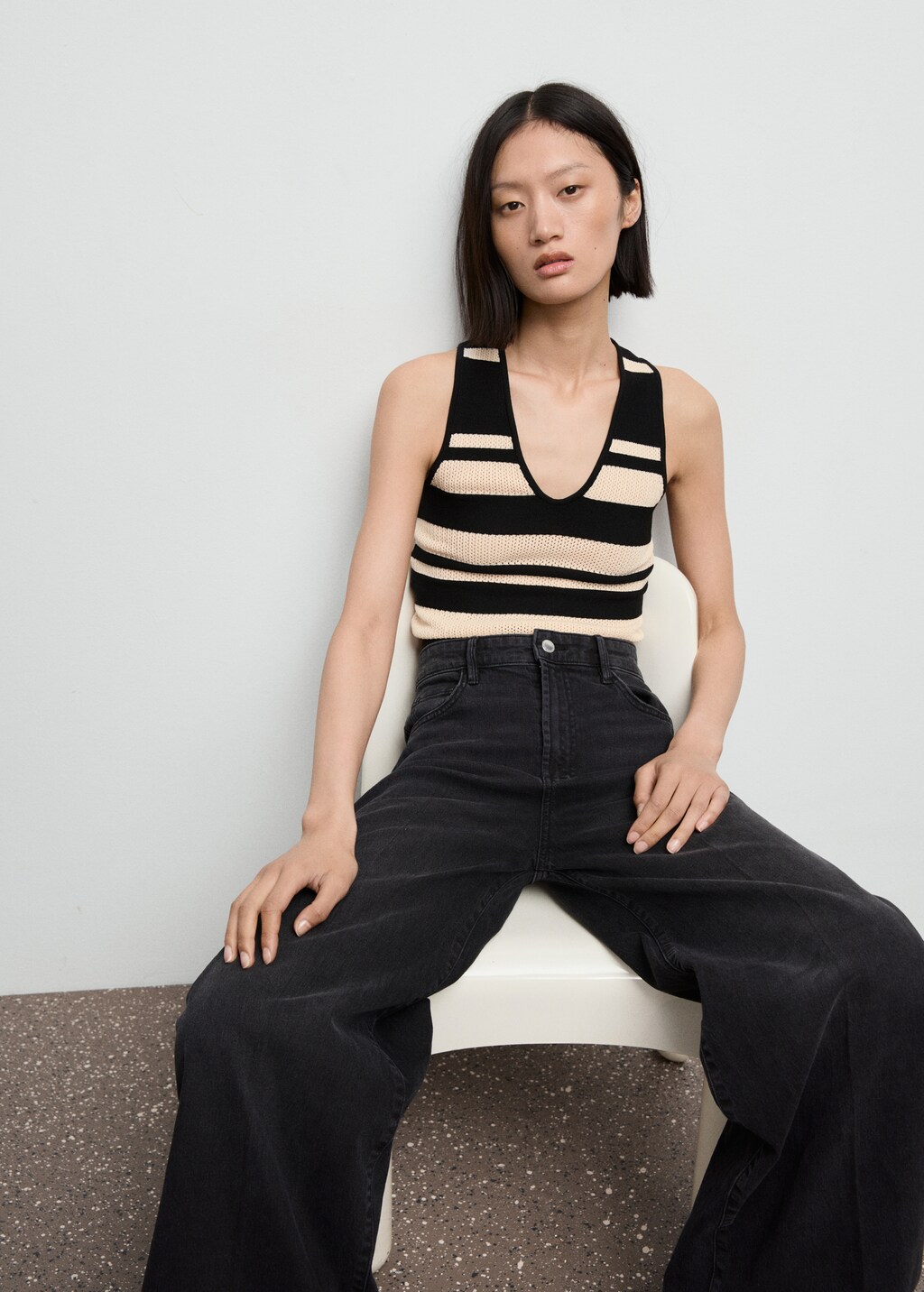 Knitted V-neck top with stripes