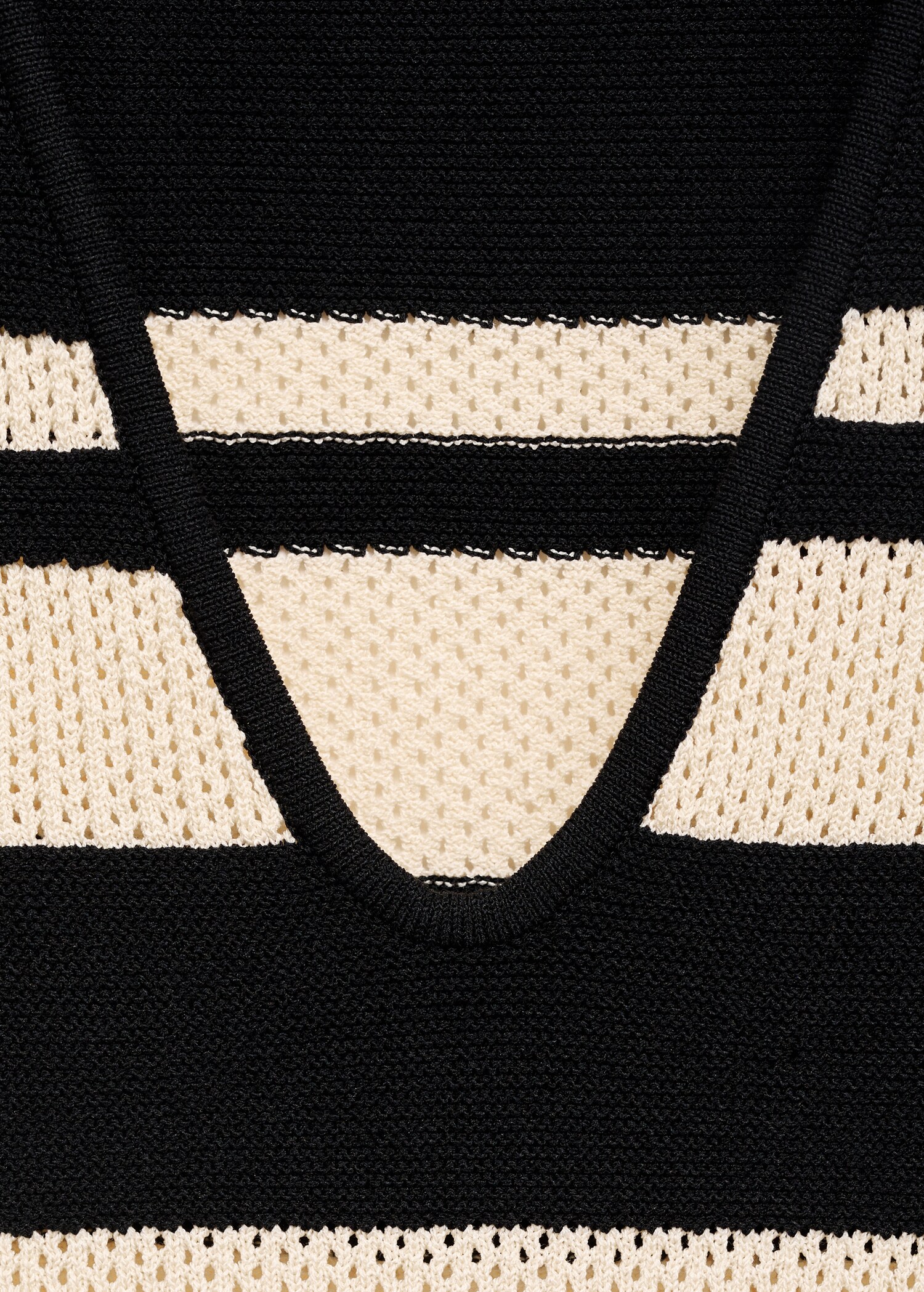 Knitted V-neck top with stripes - Details of the article 8