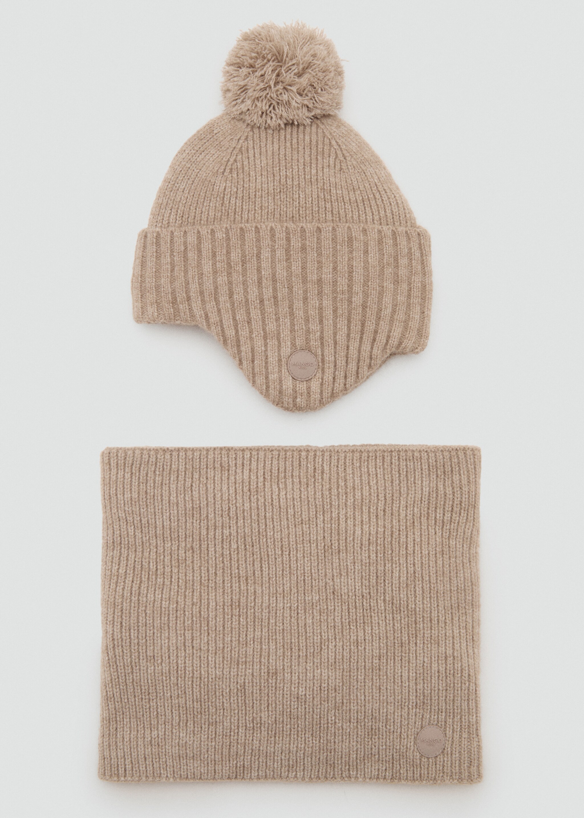 Knit scarf - Details of the article 2, Sand. Ref: 17096733-00.