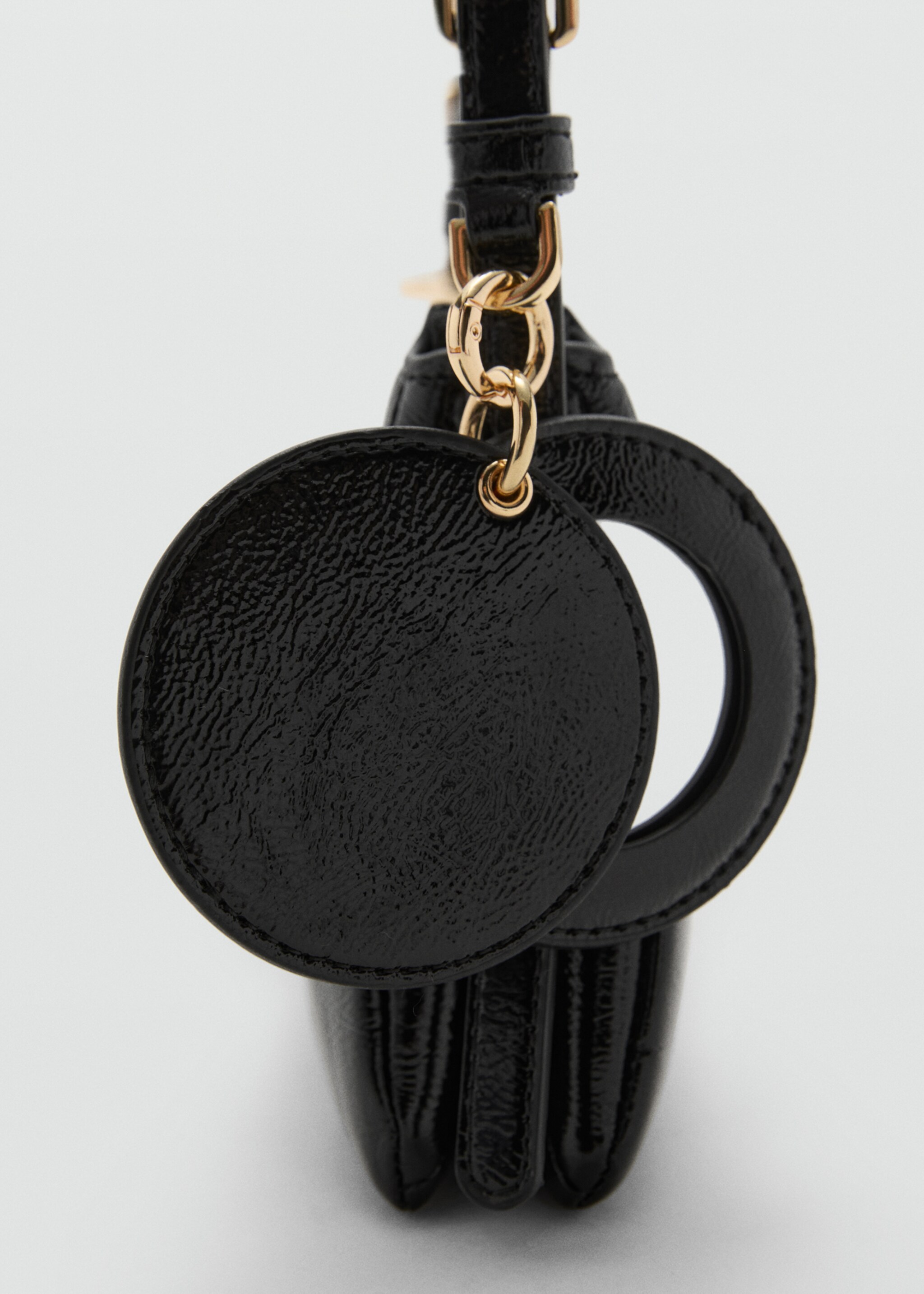 Shiny shoulder bag - Details of the article 2, Black. Ref: 17096739-00.