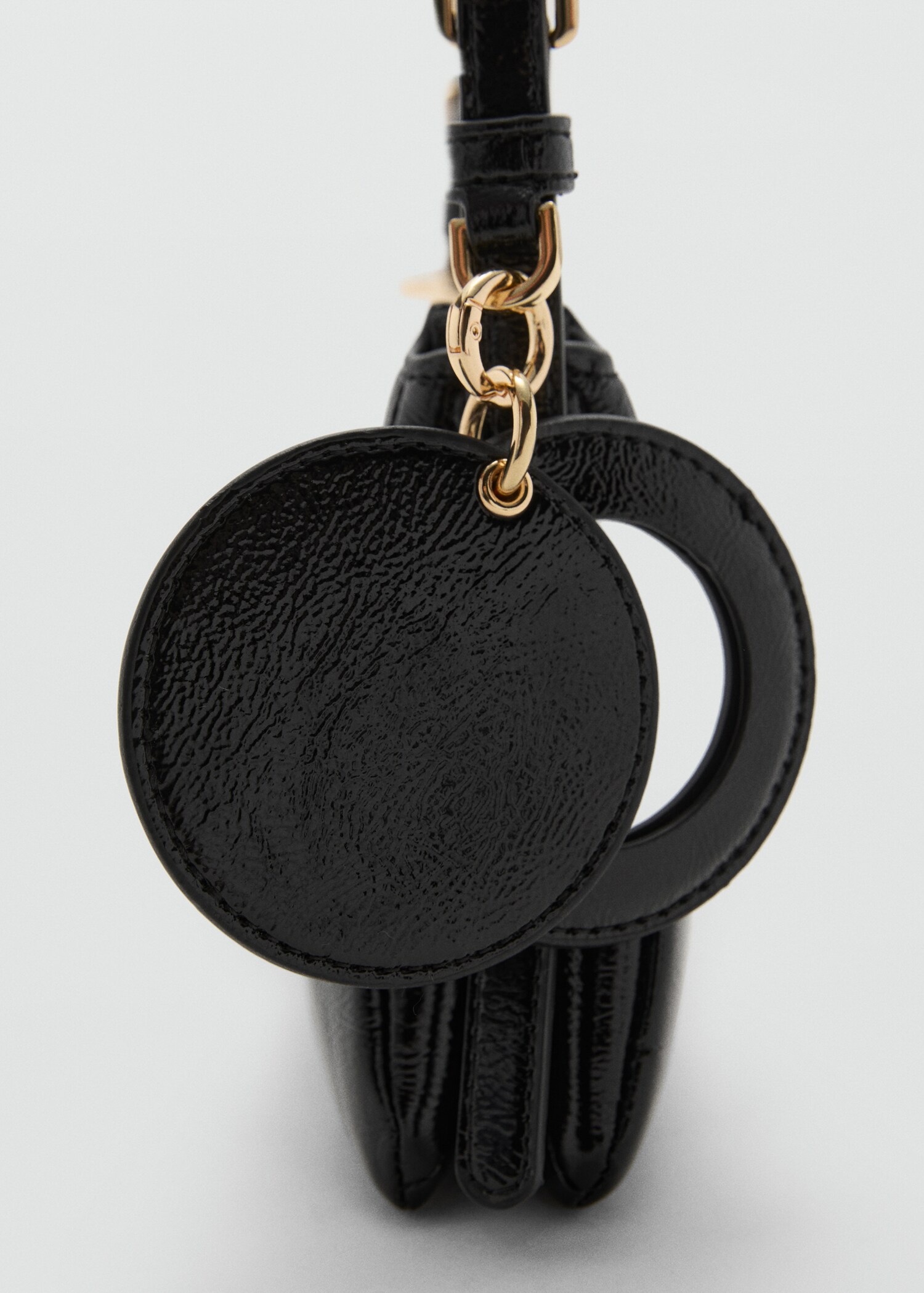 Shiny shoulder bag - Details of the article 2