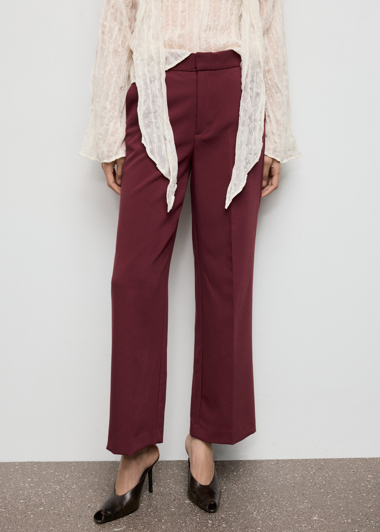 High-waist straight trousers - Medium plane