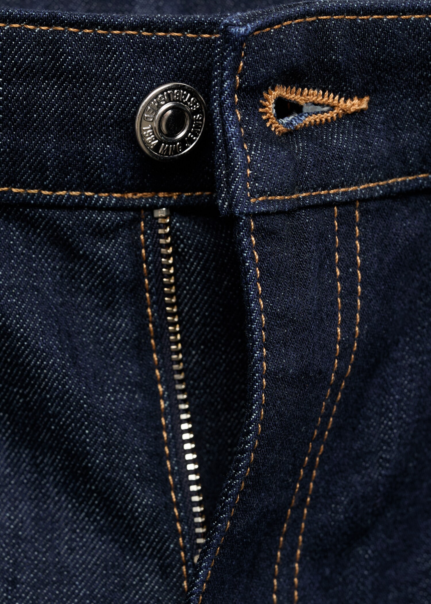 Low-rise wide-leg jeans - Details of the article 0
