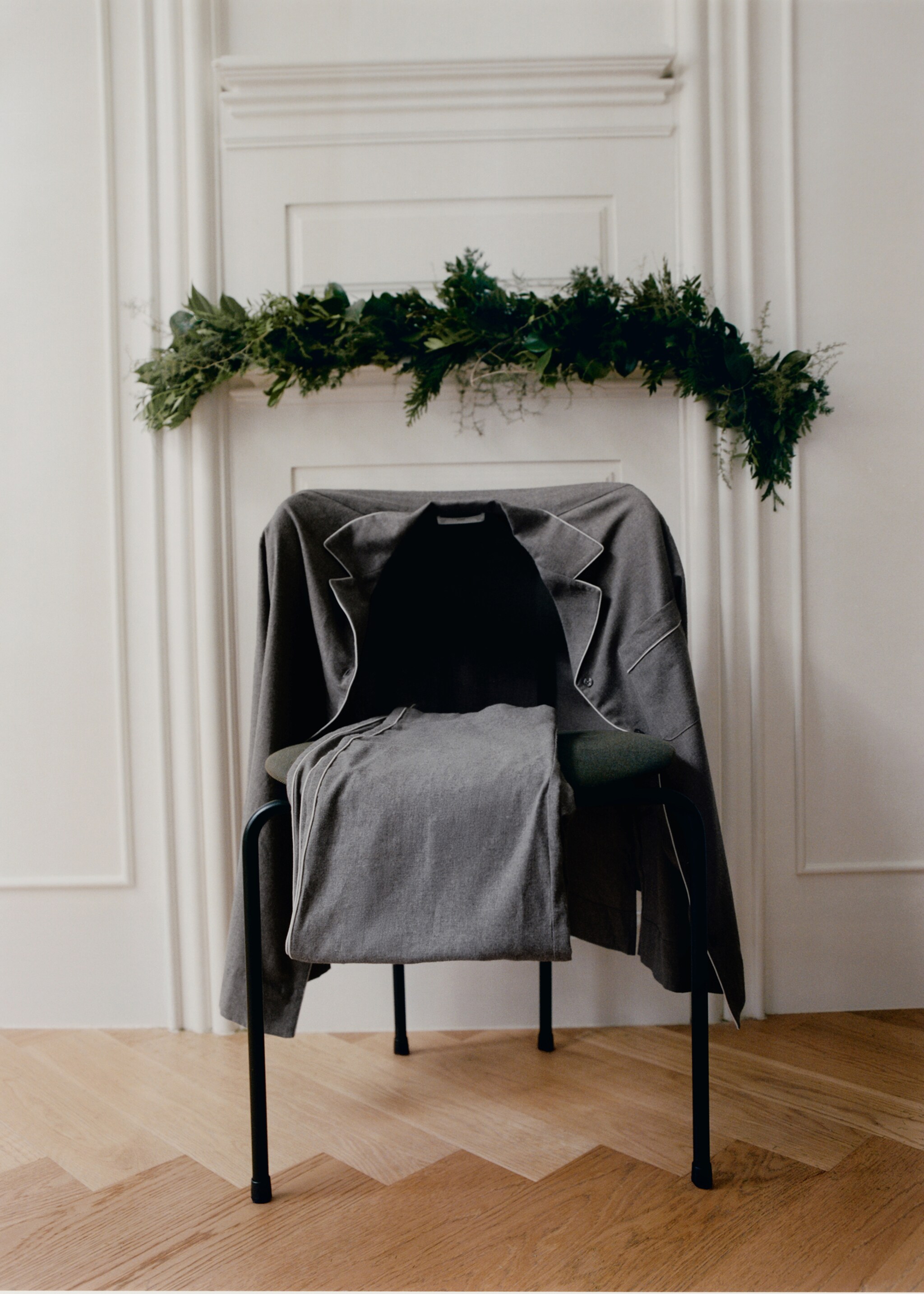 Košile z bavlněné flanelové látky s kontrastním lemováním - Detail zboží 6, Šedá antracit. Ref: 17097127-00.