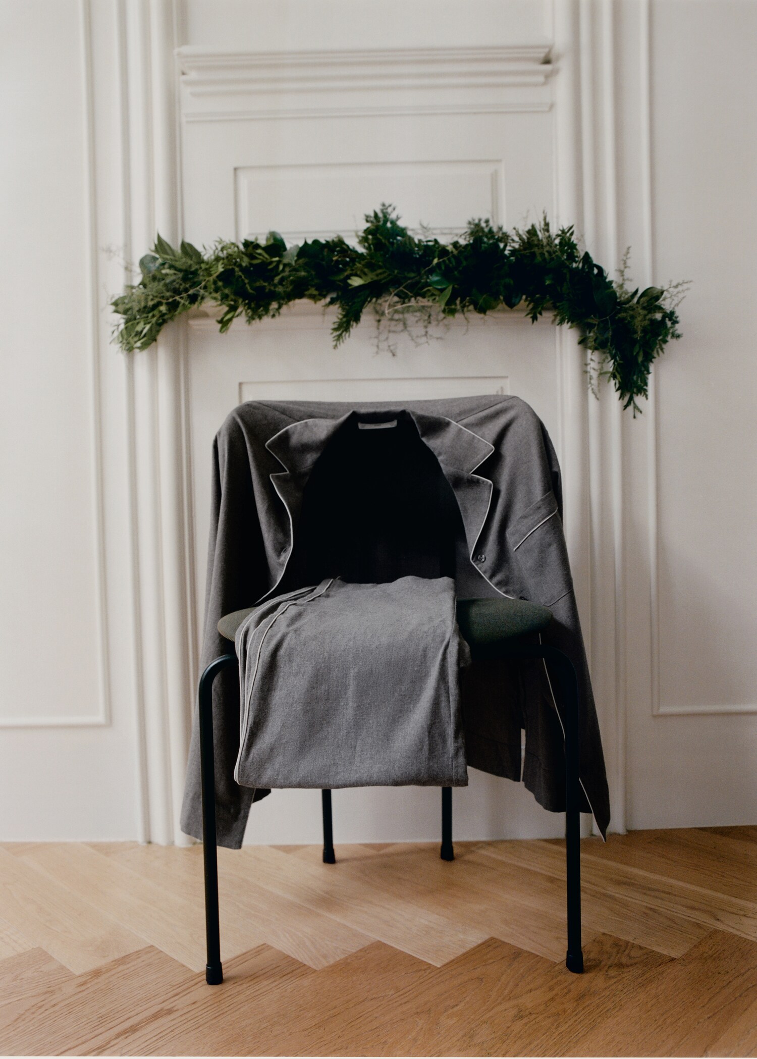 Cotton flannel shirt with contrasting piping - Details of the article 6