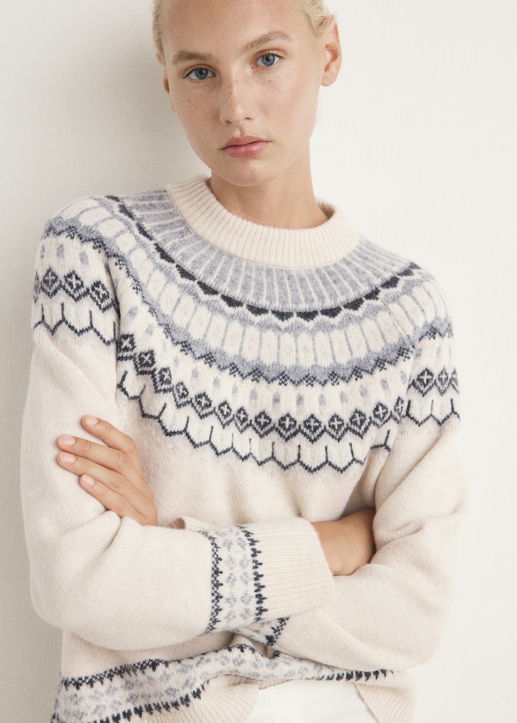 Jacquard crew-neck sweater - Women | MANGO USA
