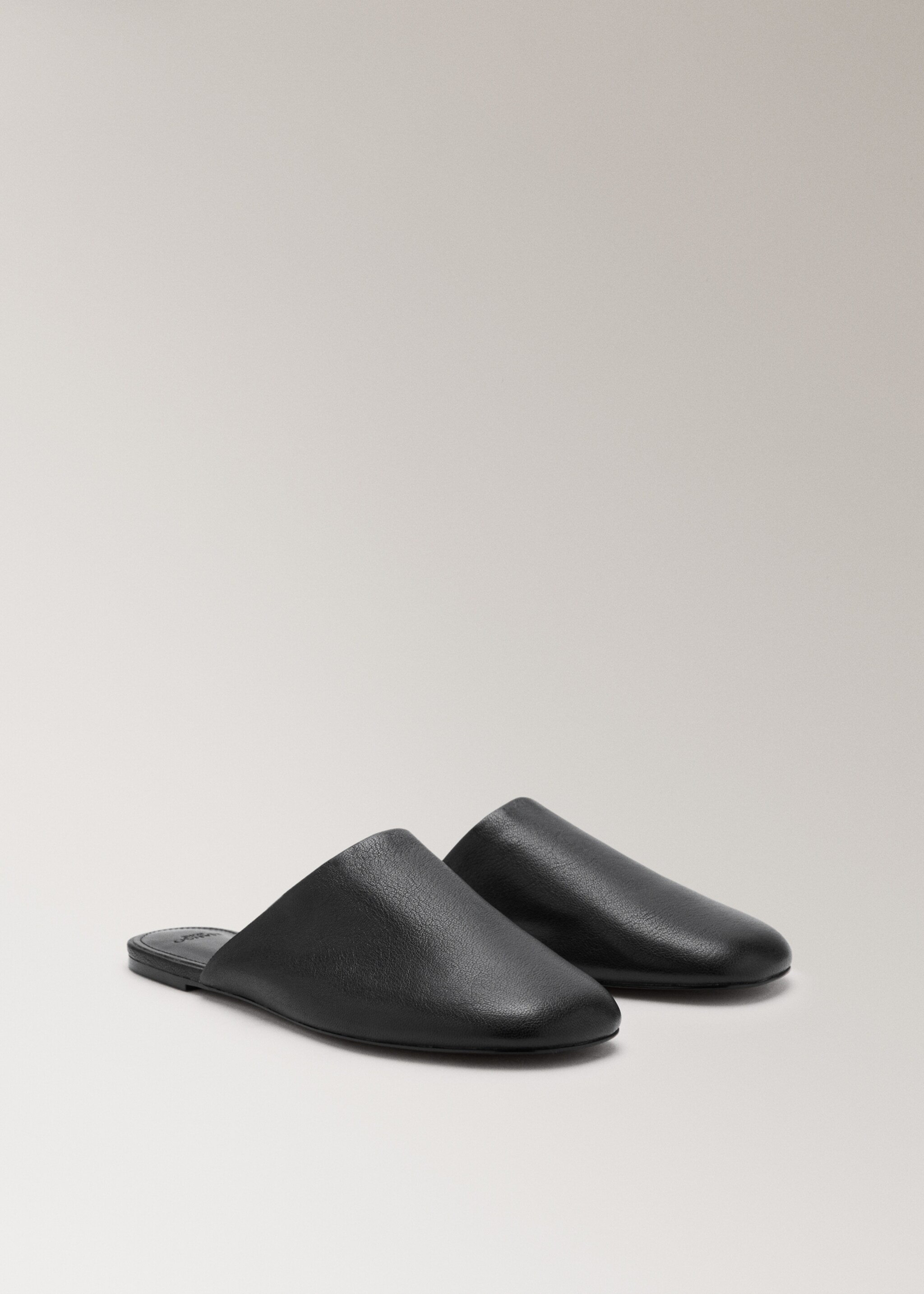 Dutti leather loafer - Medium plane, Black. Ref: 17097133-00.